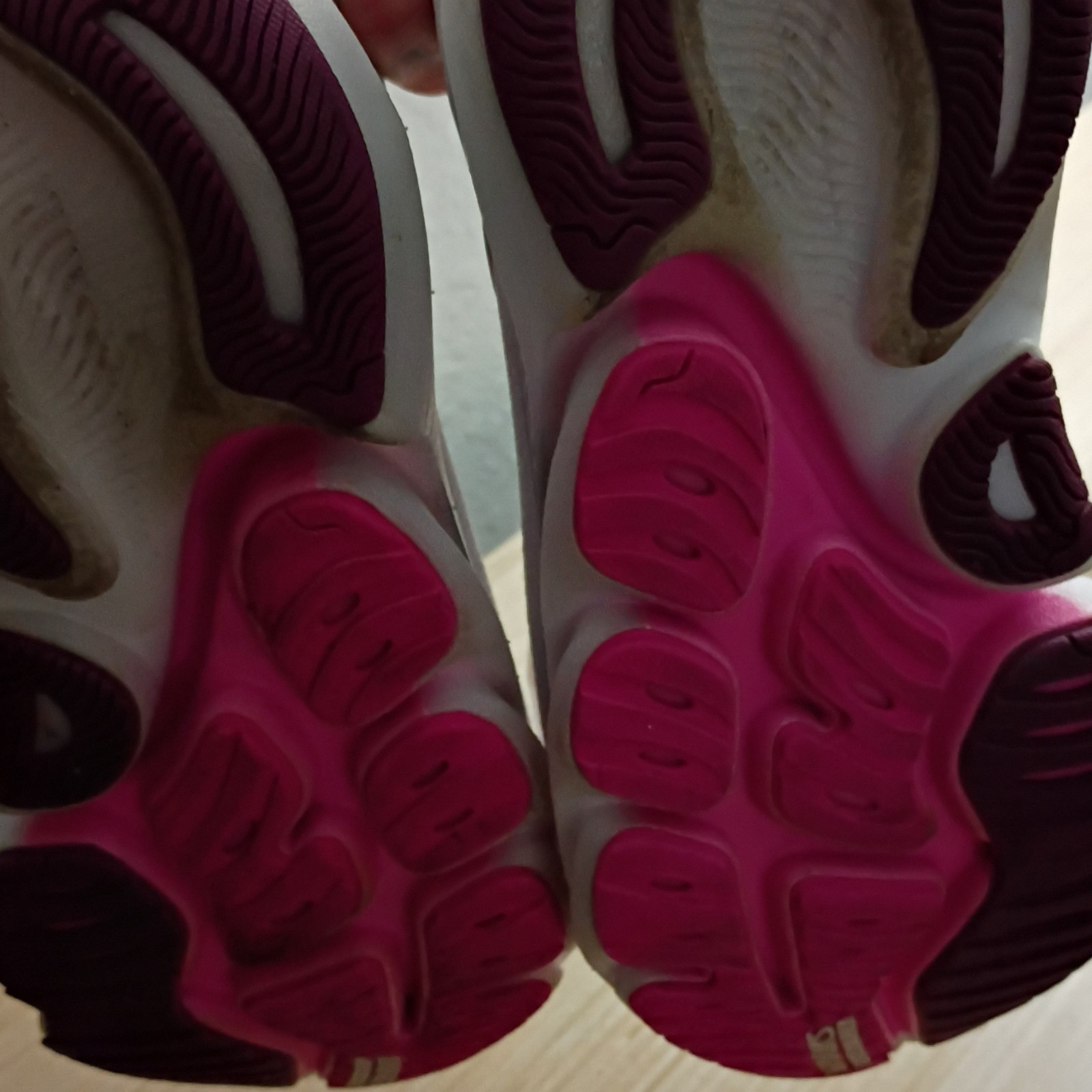 Brooks Women’s Ghost 16 Running Sneakers Pink 7.5
