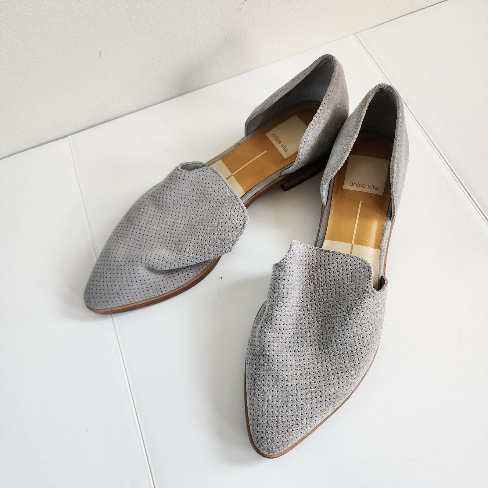 Dolce Vita Kelsa Women’s Slip On Size 6M Gray Sued Casual Workwear Flats