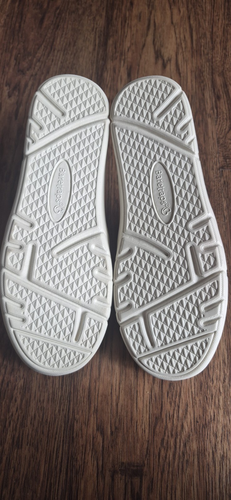 Baretrap Slip-On Women’s Loafers Size 6 1/2