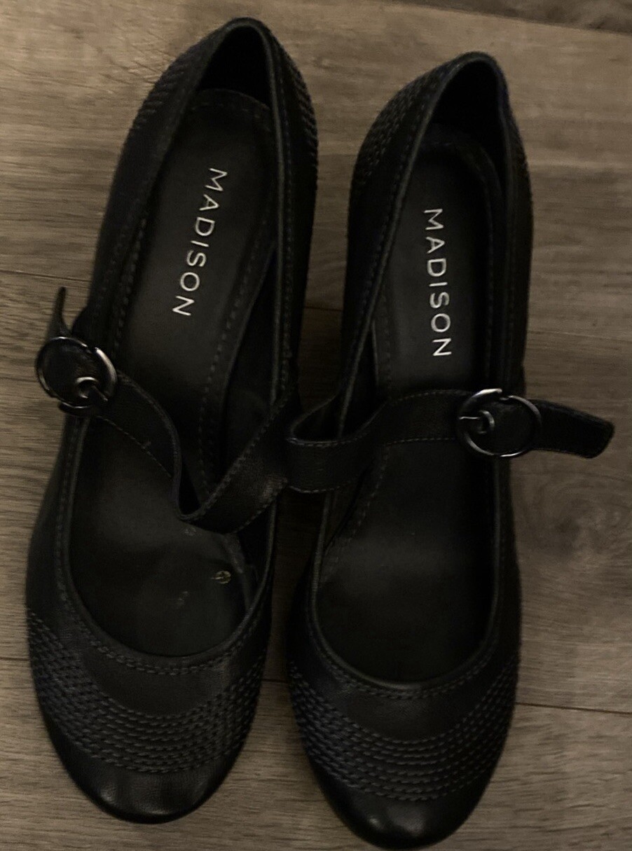 Madison Black Leather Heeled 9M Mary Jane Blake Shoes Decorative Stitching EUC