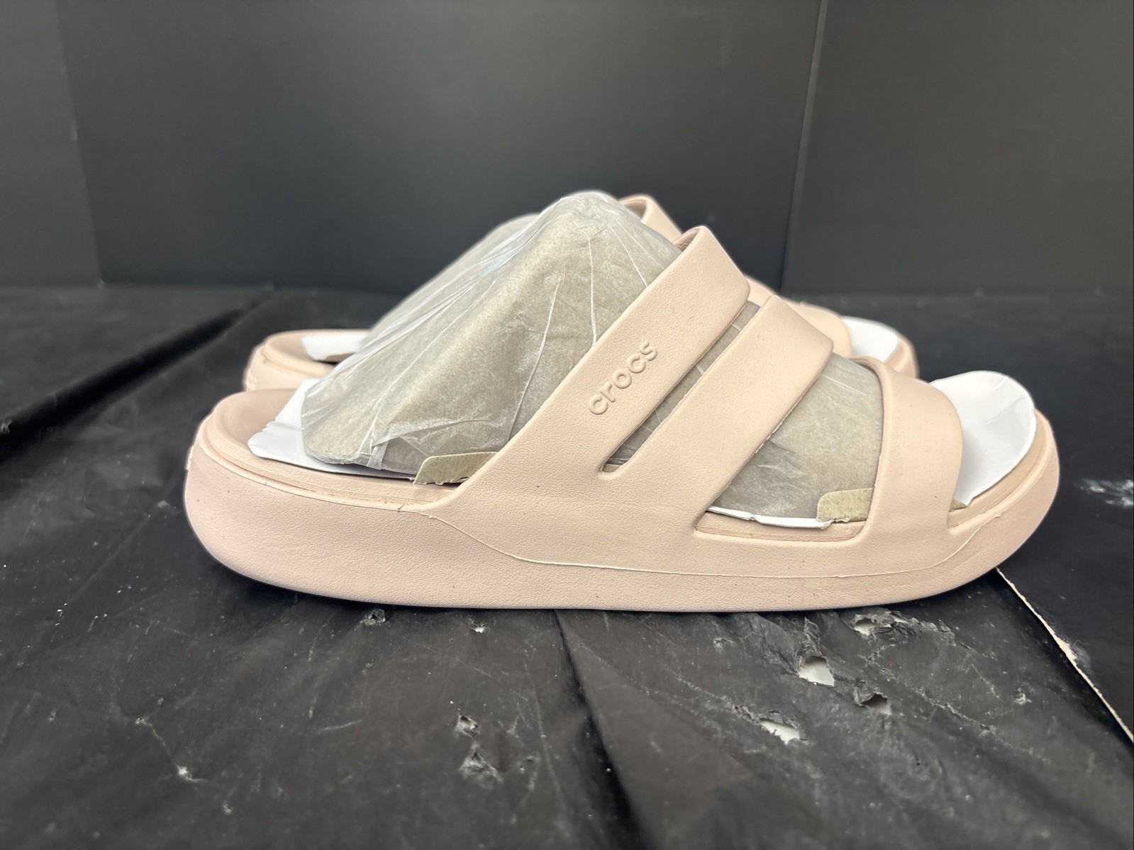 Crocs Getaway Strappy Sandals Slide Comfort Casual Beige Women’s Size 7 NWOB