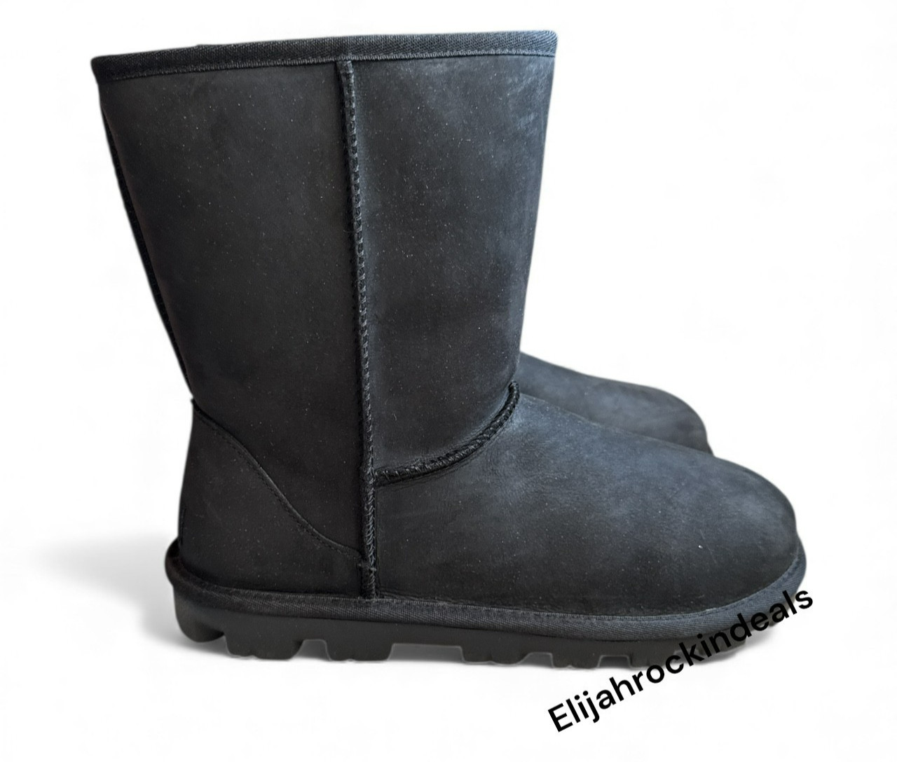 NEW UGG ESSENTIAL SHORT LEATHER BLACK BOOTS SIZE 9 1111513