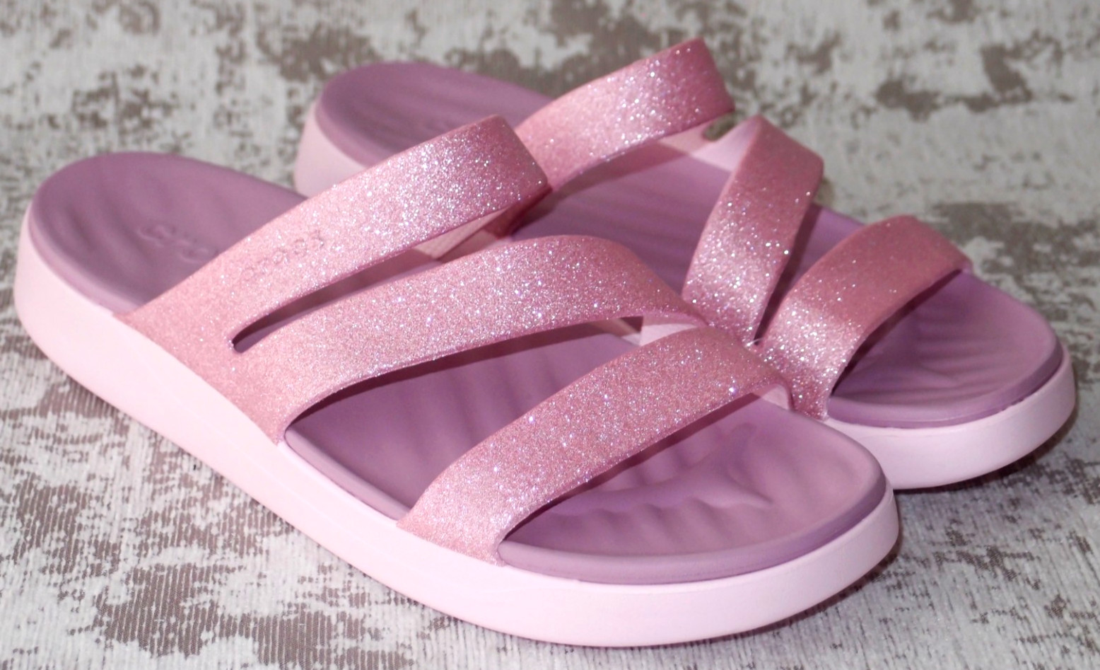 Crocs LiteRide Getaway Strappy Sandal ❤️❤Runs SMALL!!!!!❤❤️SIZE 10❤️PINK GLITTER
