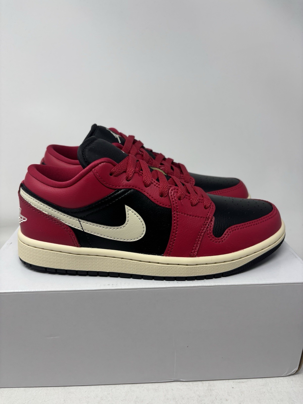Air Jordan 1 Low DC0774-605 Hibiscus Black Red Sneaker Women’s Size