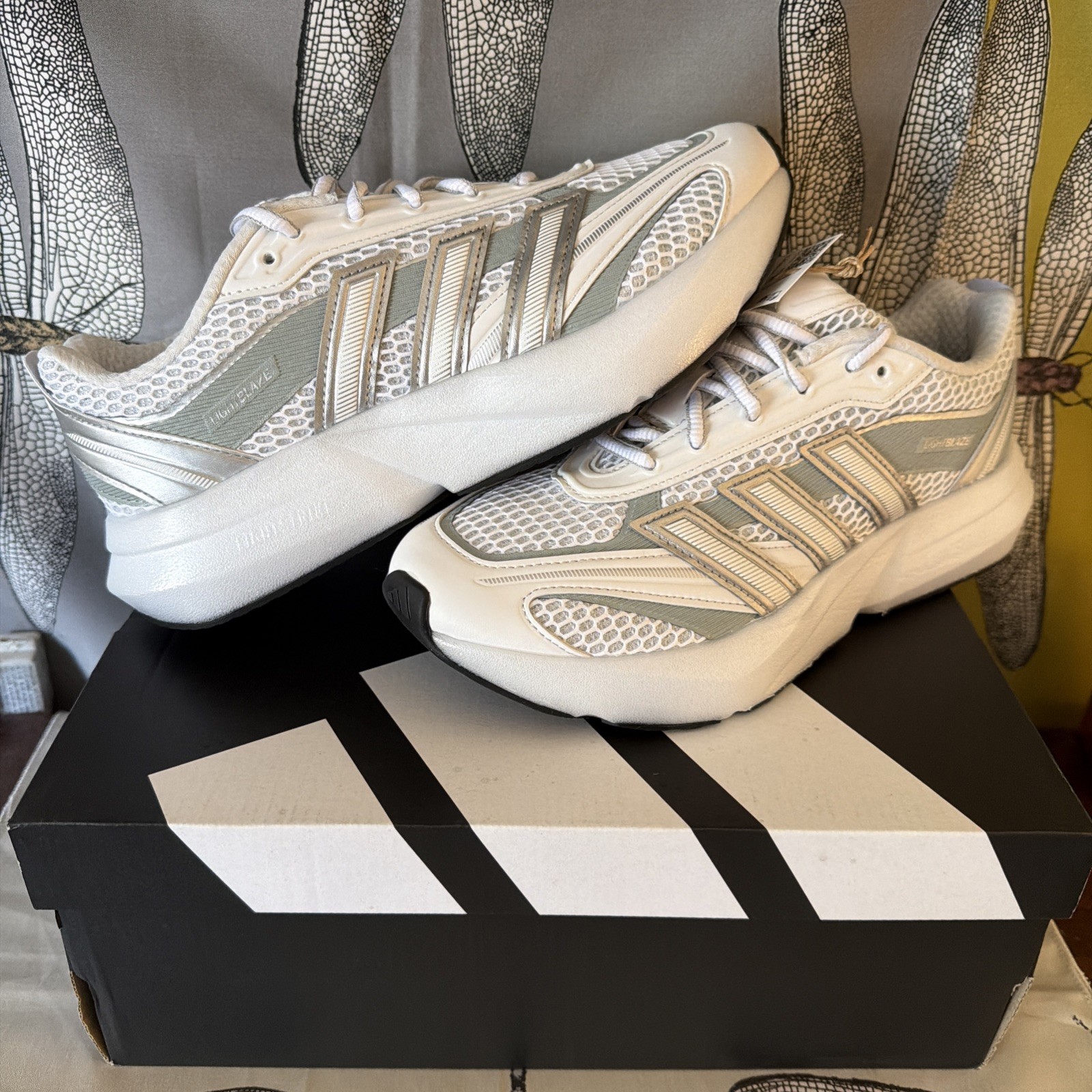Adidas Light blaze Glow Sneaker Size 7W (JQ7188)