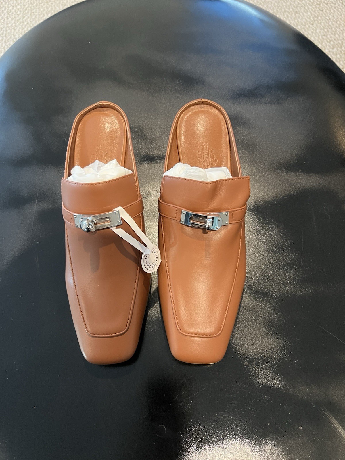 Hermès Style. Women’s Shoes Size 8 3 In High Heels Kelly