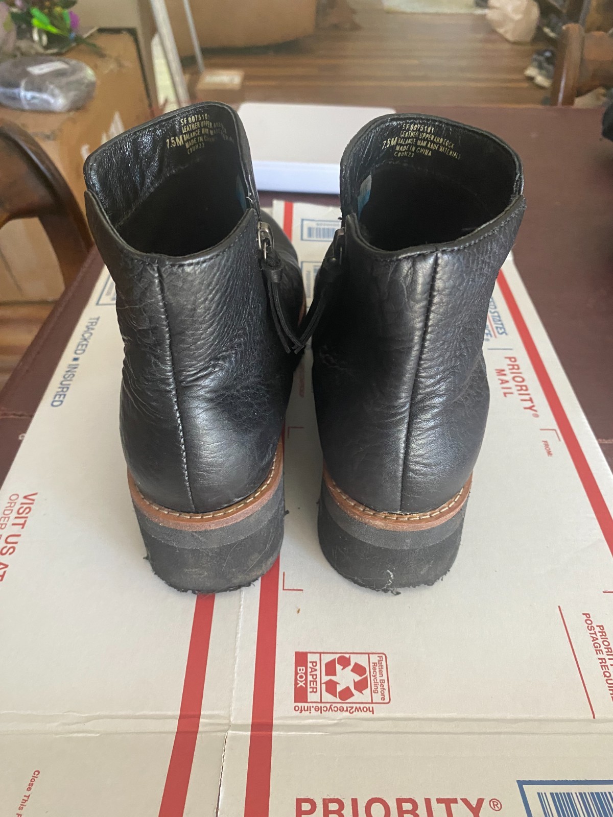 Black ankle boot Sofft brand size 7.5m