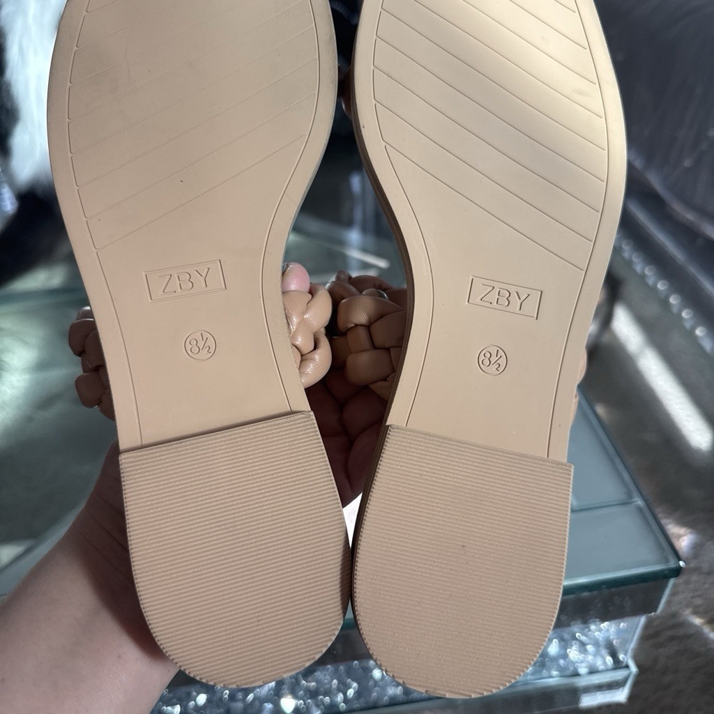 ZBY Women’s Beige Slide Sandals US 8.5 Faux Leather Braided Strap Slip On