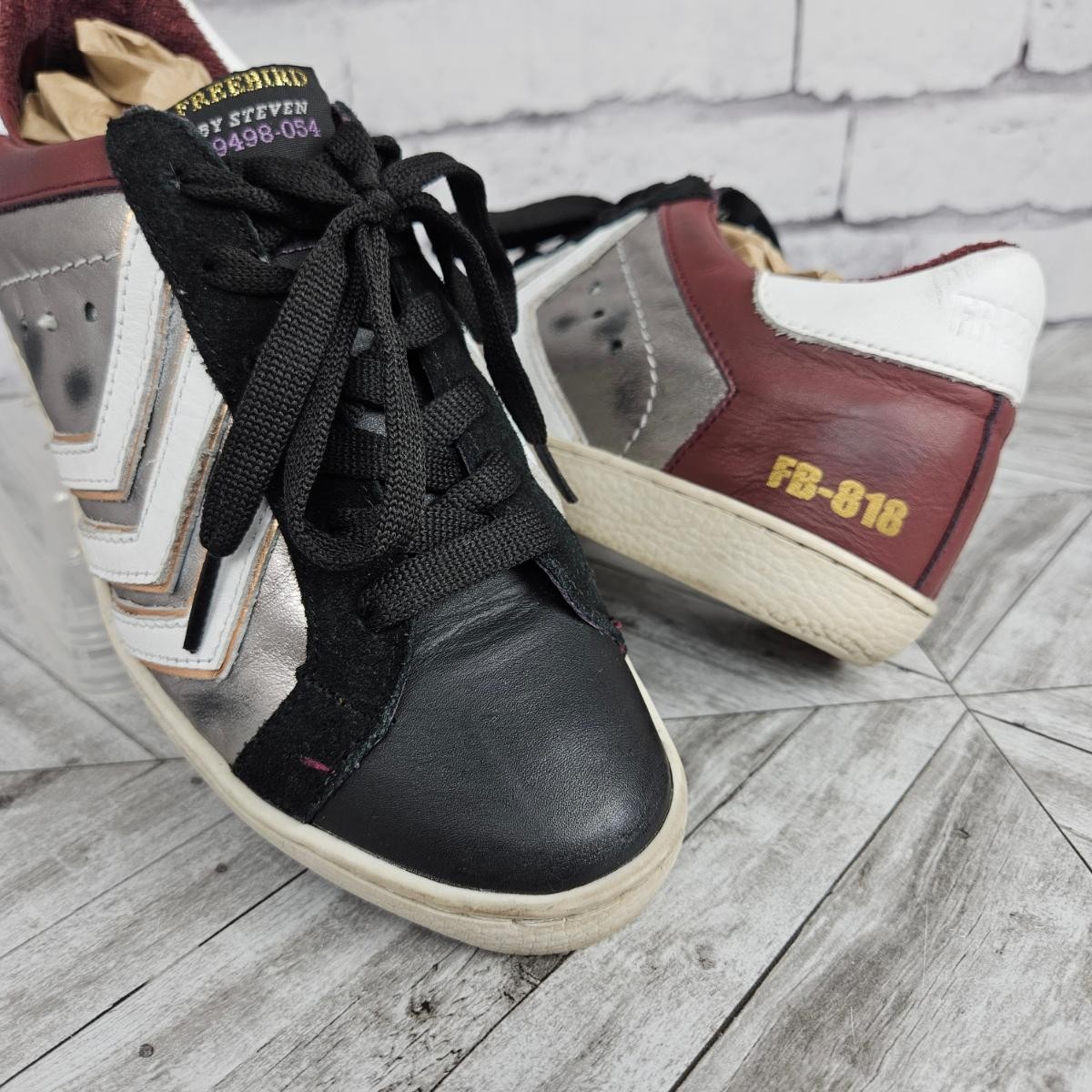 Freebird by Steven FB-818 Multi-Color Retro Leather Sneakers Womens 7 Preowned