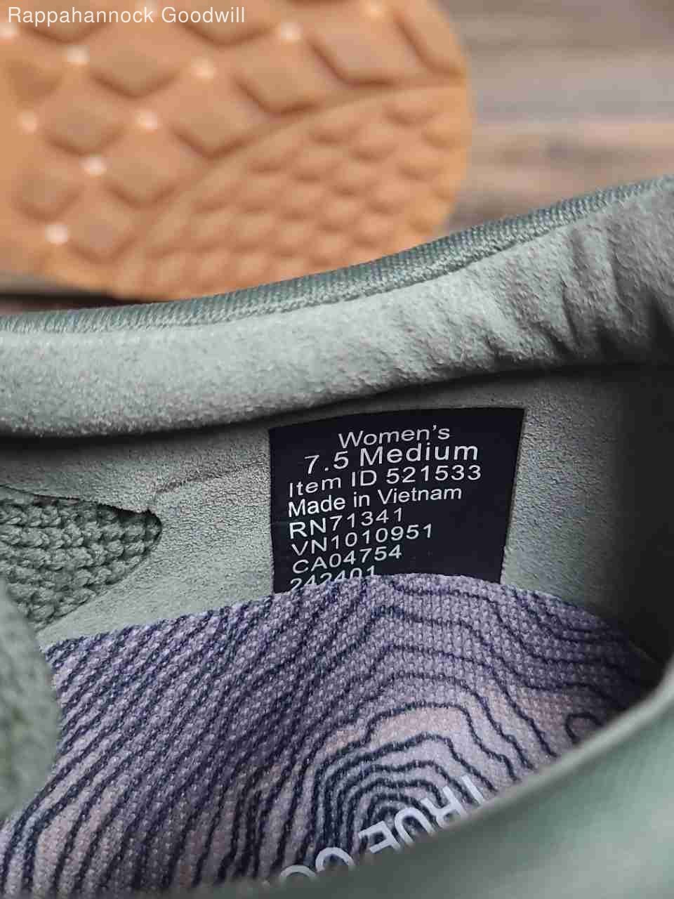 L.L. Bean Comfort Knit Trail Shoes Sage Green Neon Sneakers Women’s Size 7.5