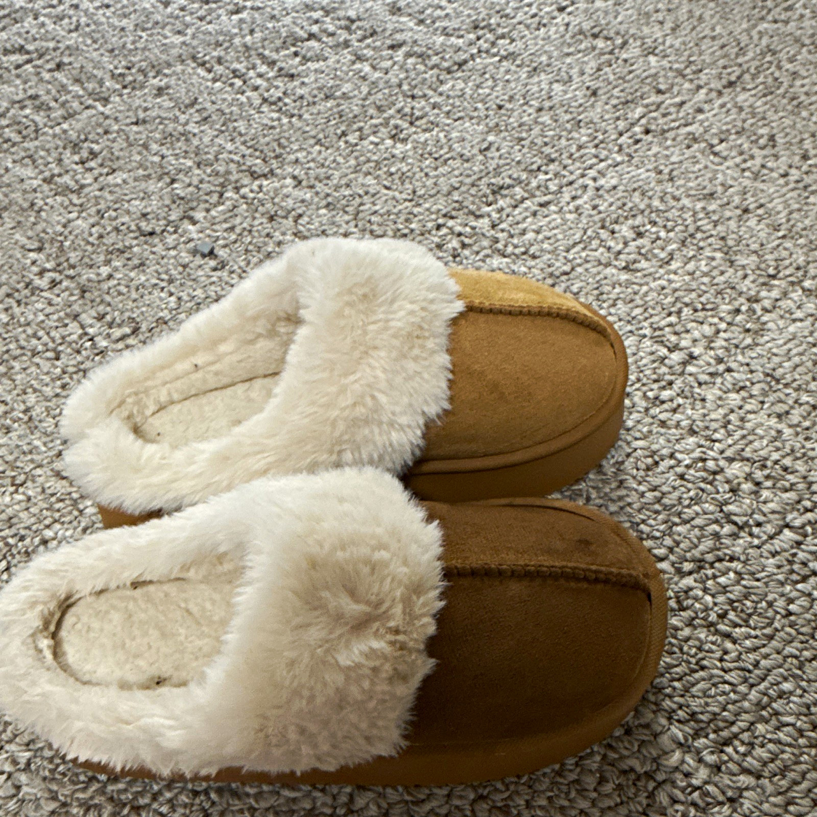 Women’s Brown Faux Suede Slip-On Slippers w/ White Faux Fur Trim Lined US 7