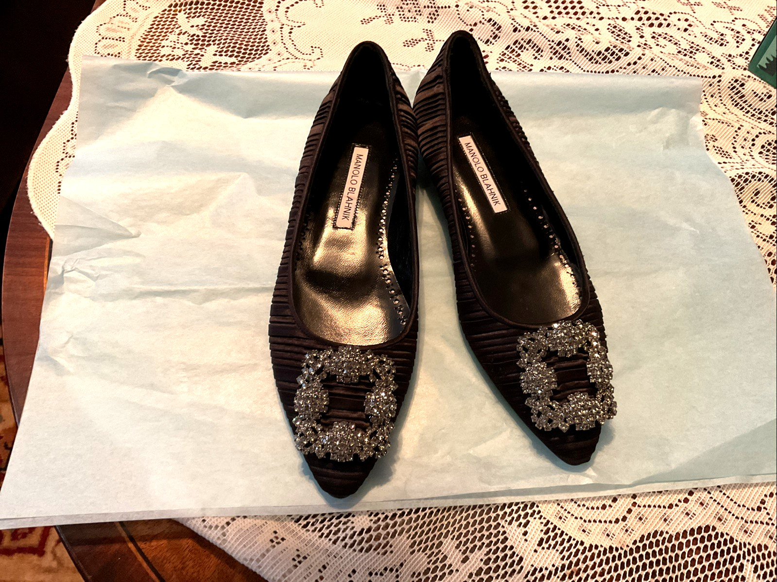 Manolo Blahnik Hangisi Black Satin Flats EUR 36/USA sz 6 New Without Box