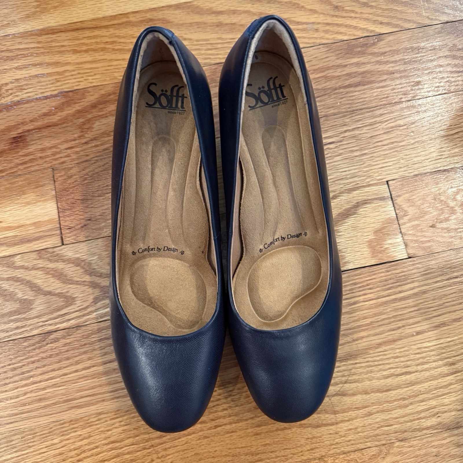 NWOB Women’s Sofft Navy Heels Size 7.5 One Inch Heel