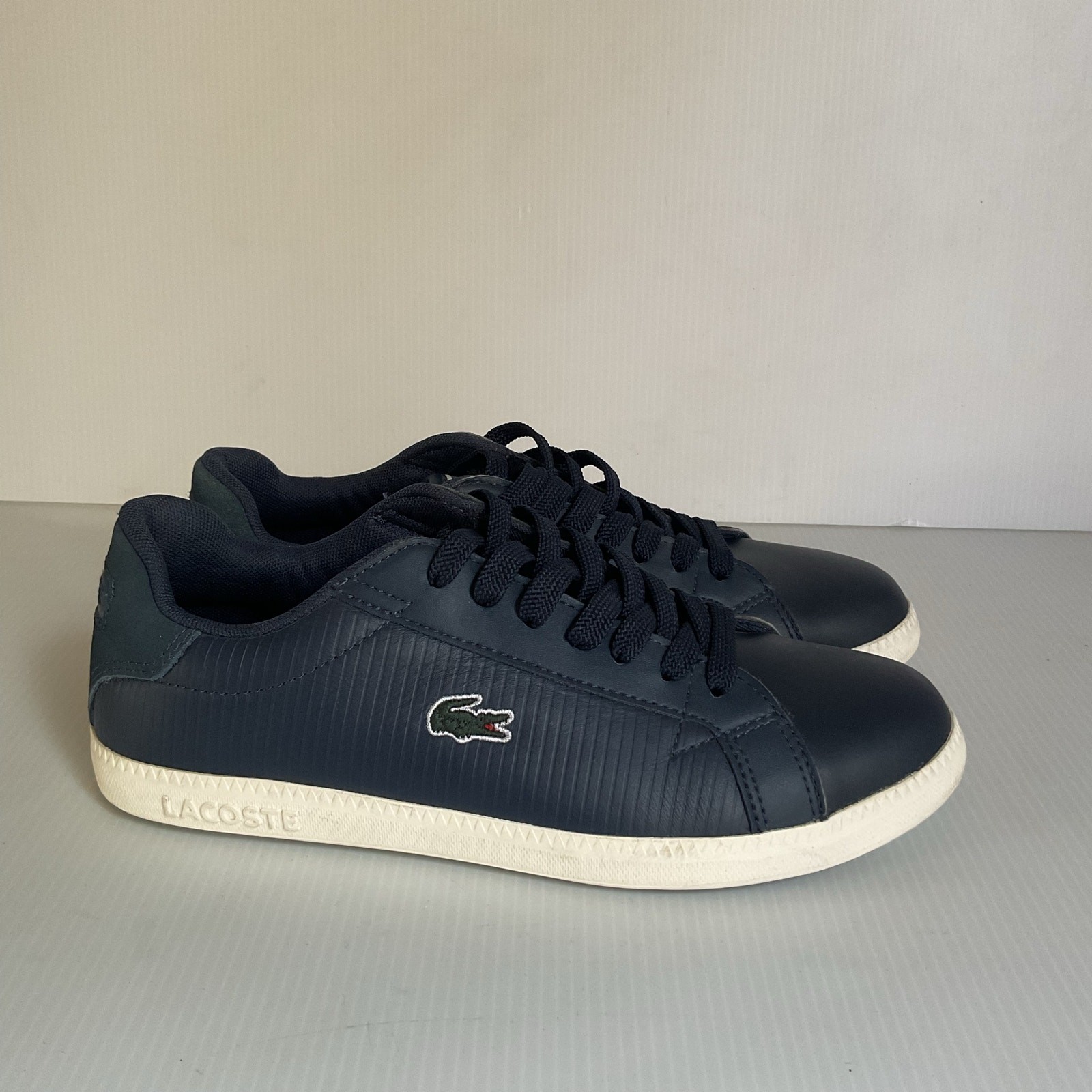 Lacoste Navy Blue Sneakers Graduate 319 Women’s US 6 New Casual Athlesiure