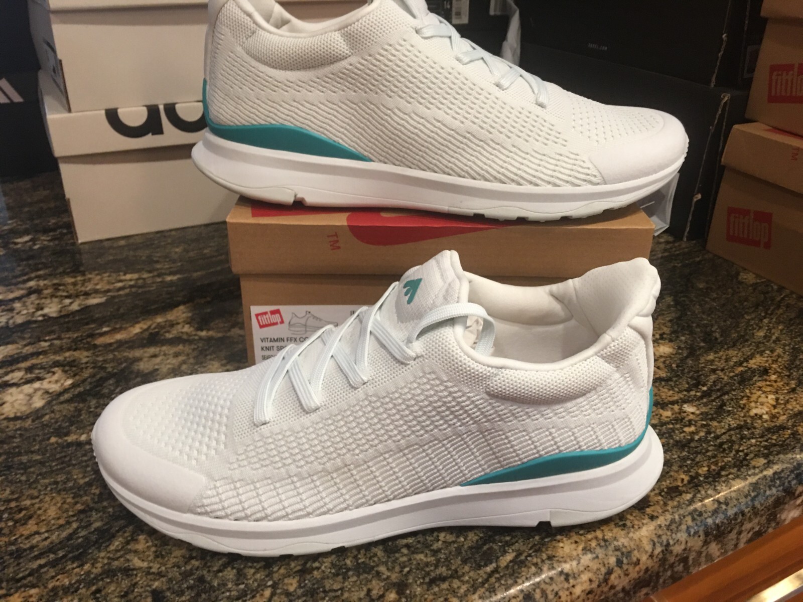 NEW Womens Fitflop Vitamin FFX Color-Pop Knit Sport Sneakers Shoes, size 11