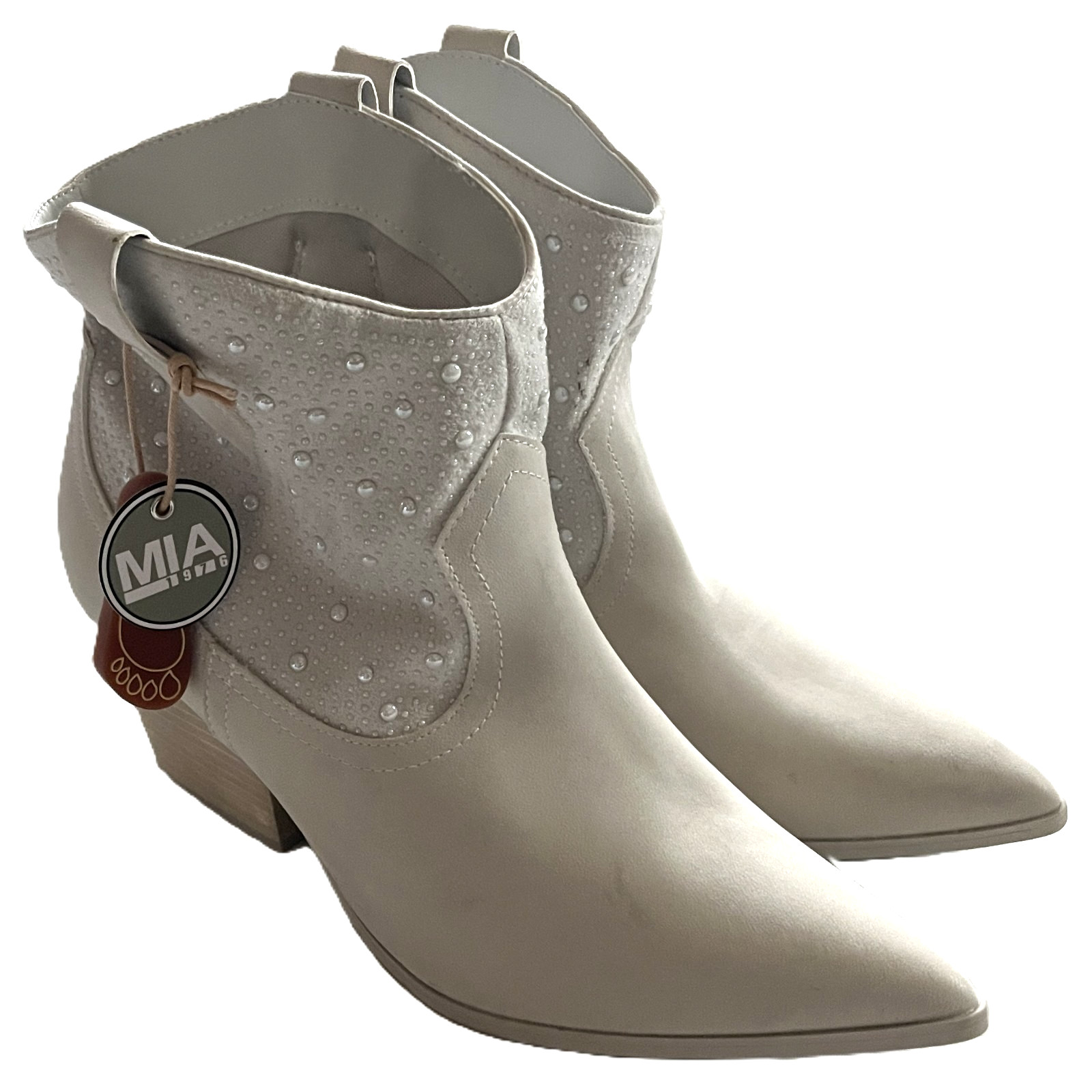 MIA Lauanne Beige Pearl Studs Pull On Western Ankle Boots Womens 8.5 NEW FLAWED