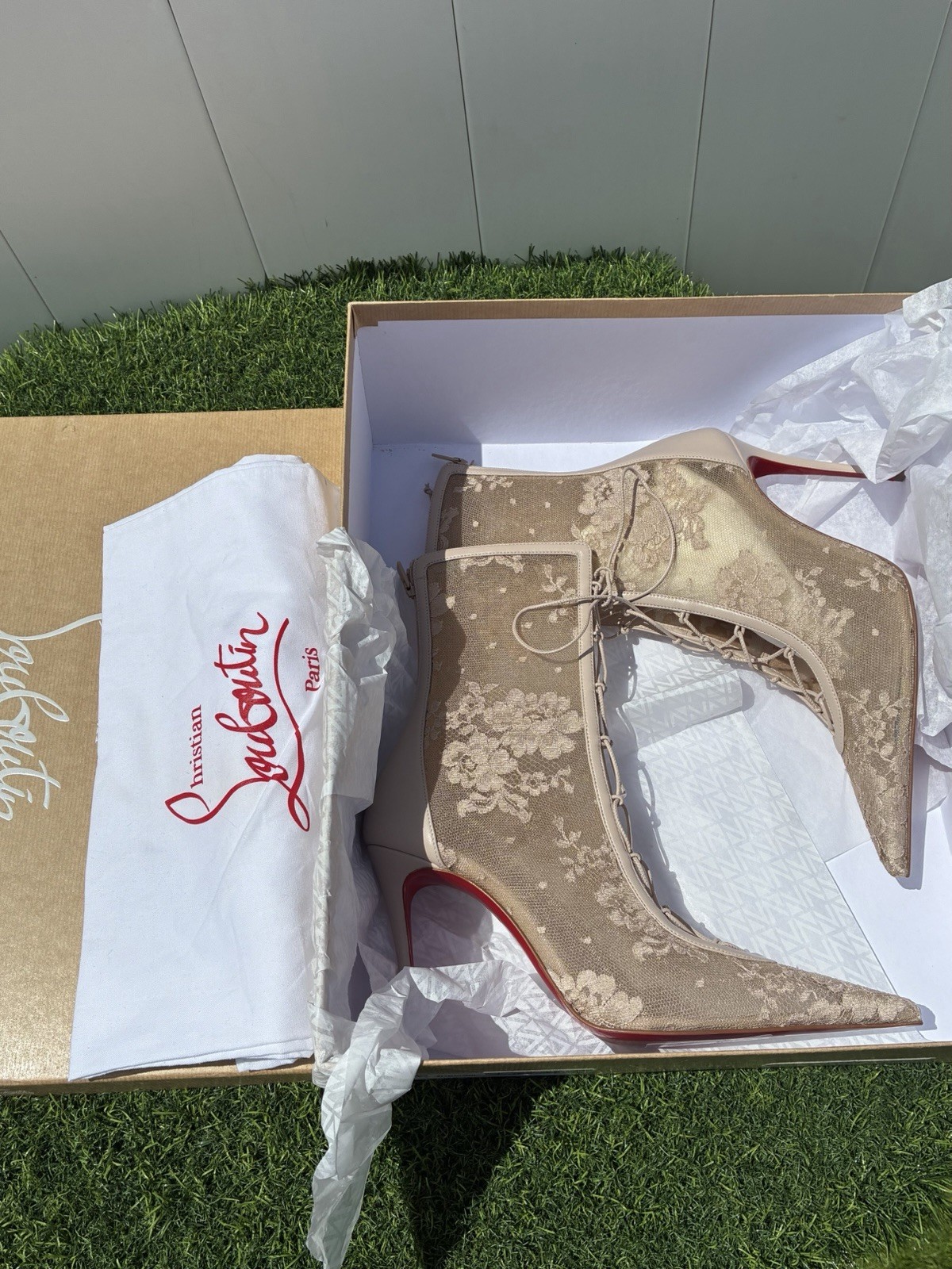 CHRISTIAN LOUBOUTIN KM LACE BOOTY 100 CORSET ANKLE STILETTO IVORY BOOTIE SZ 40
