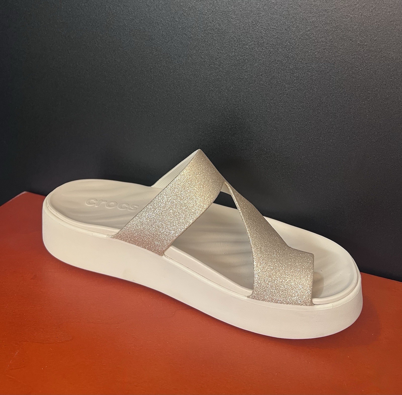Crocs Women’s Size 10 Silver Glitter Croslite Slip-On Platform Sandals Comfort