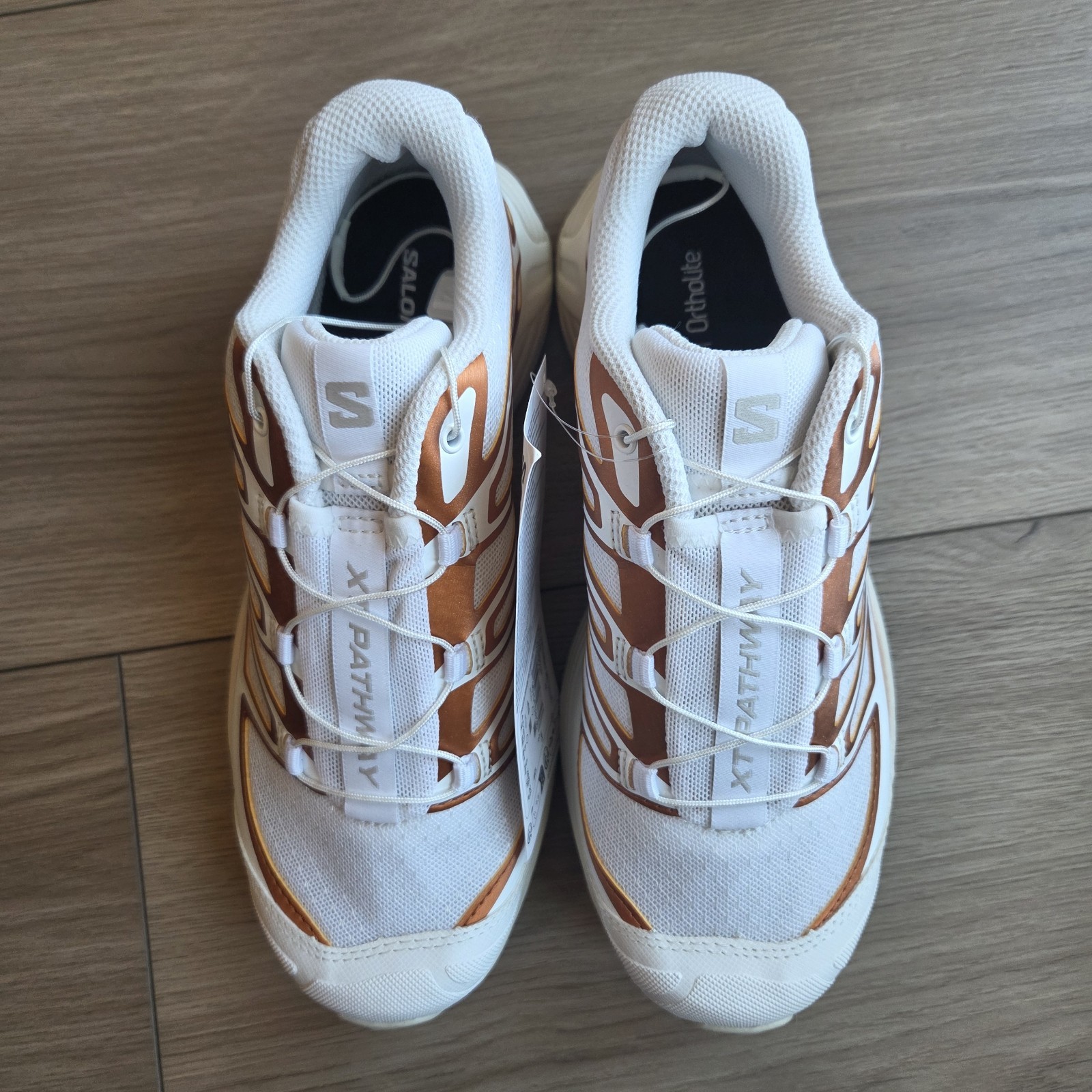 Salomon XT Pathway Metallic Trail Shoes Women’s 6 Men’s 5 White Copper NIB