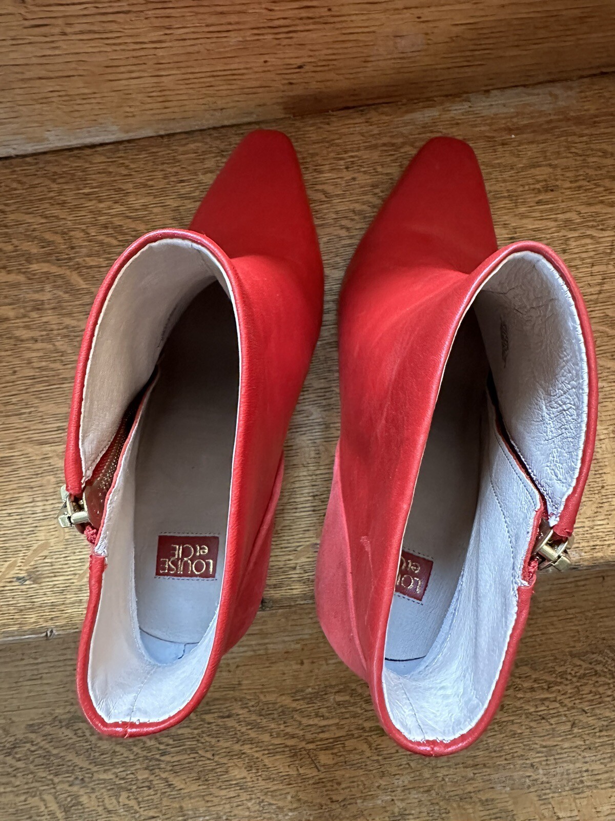 LOUISE ET CIE Designer Red Leather 9.5 Ankle Boots Spool Heel Zip