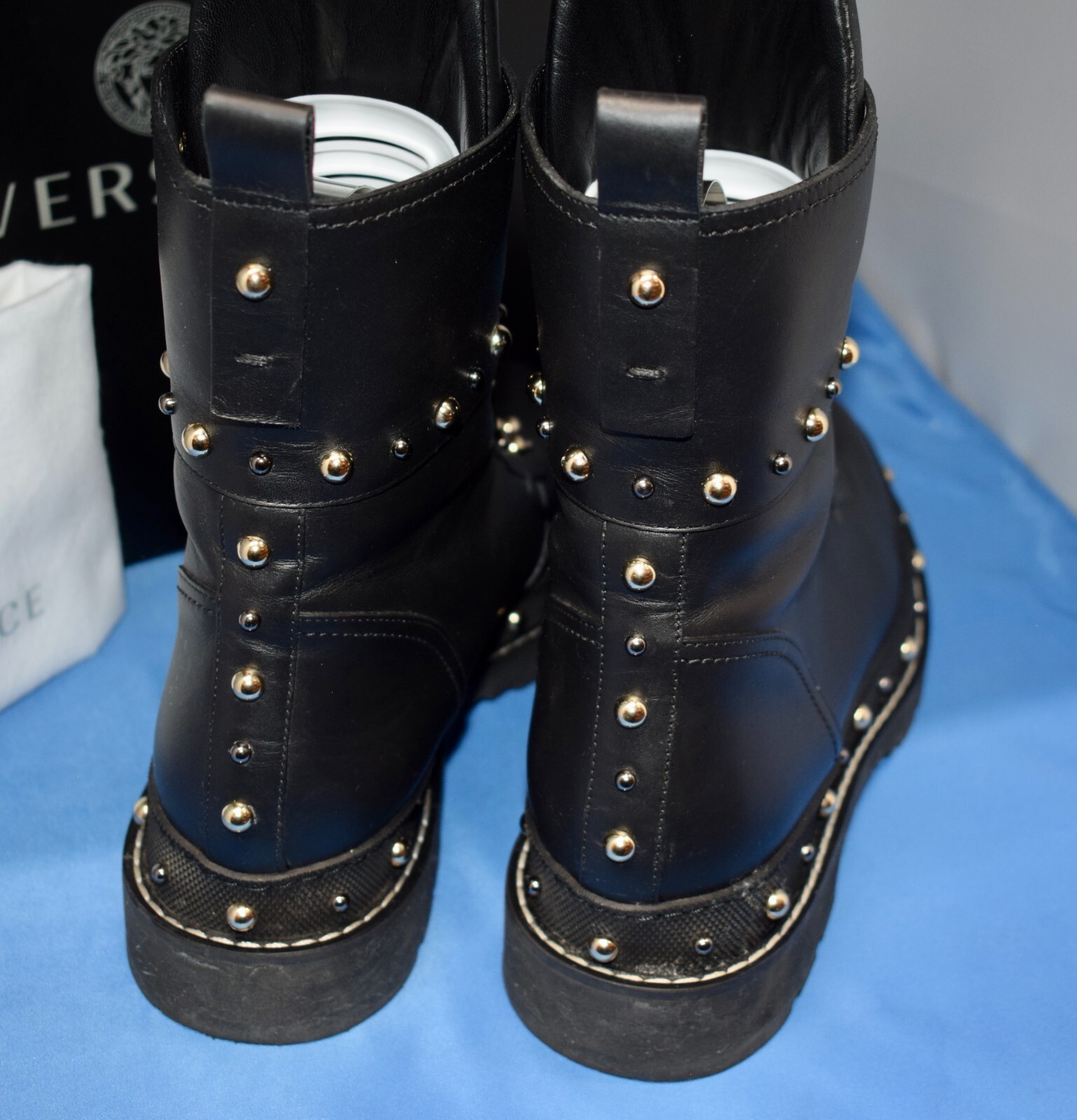 Womens Versace Black City Stud Combat Biker Size 40 Ankle Zip Up Boots ~ HS4