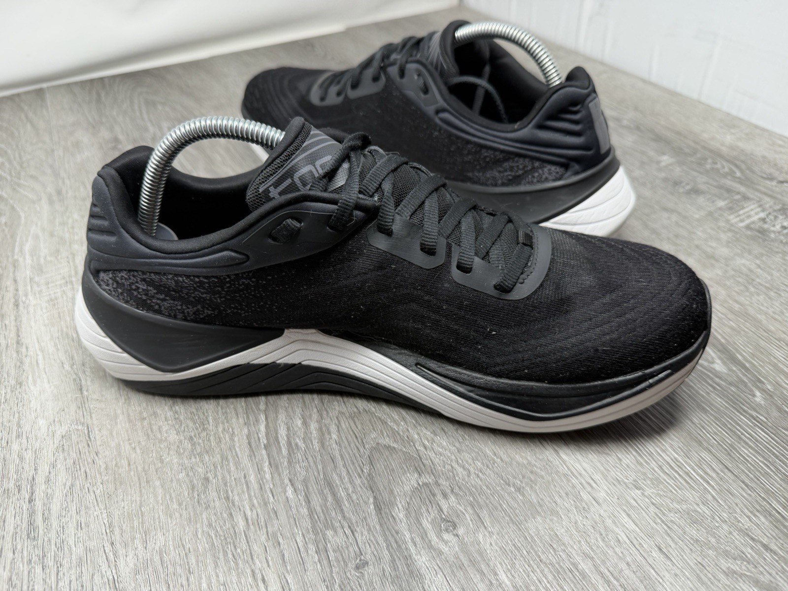 Topo Athletic Ultrafly 5 Shoes Black White Athletic Running Women’s US SIZE 11
