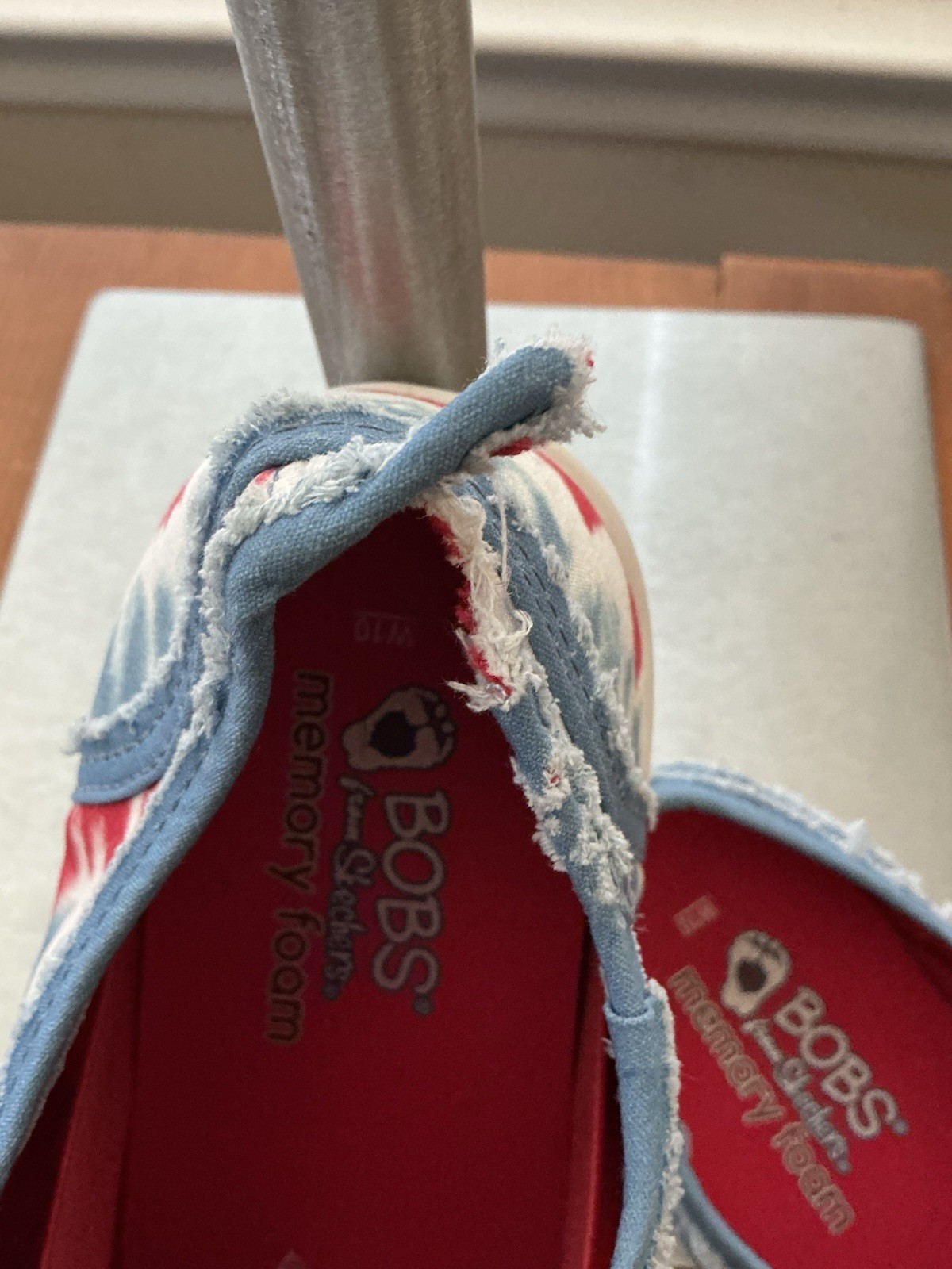 BOBs B Cute Skechers Patriotic Camp Color From Finish Line Memory Foam SZ 10