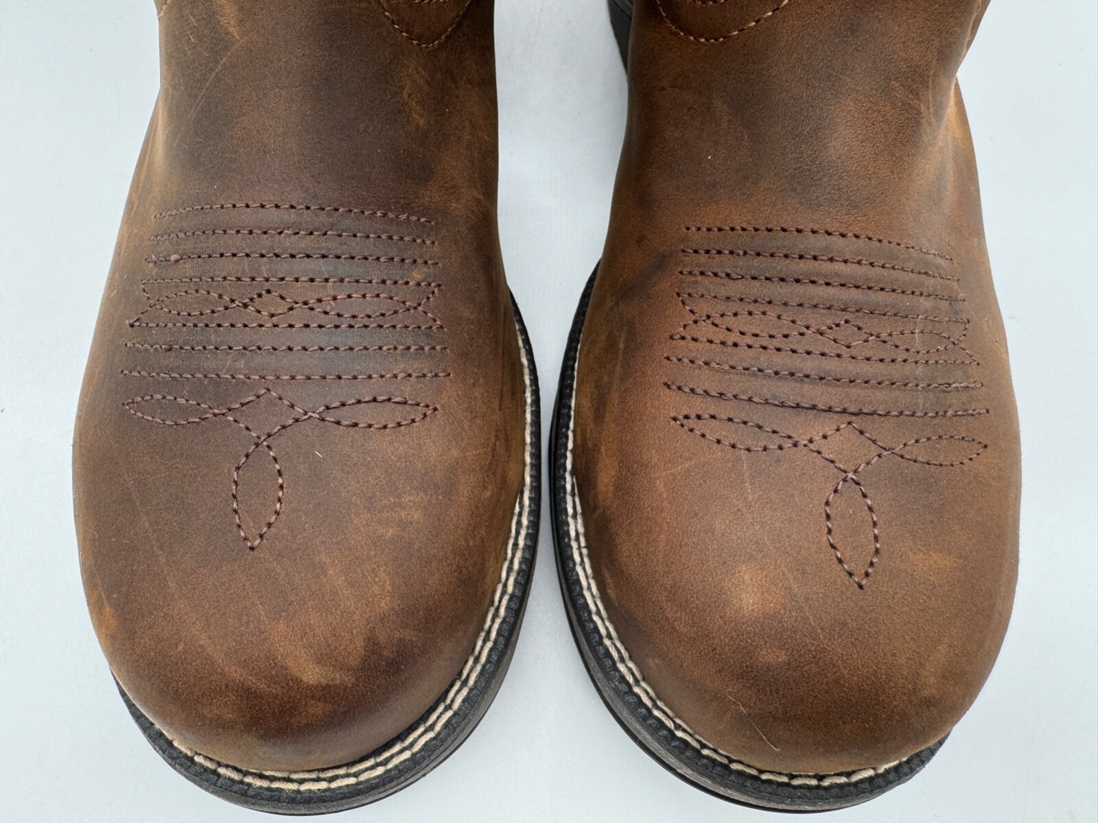 Semi new AriatAnthem Round Toe Composite Toe Work Boot Women’s in BROWN SZ 8 B