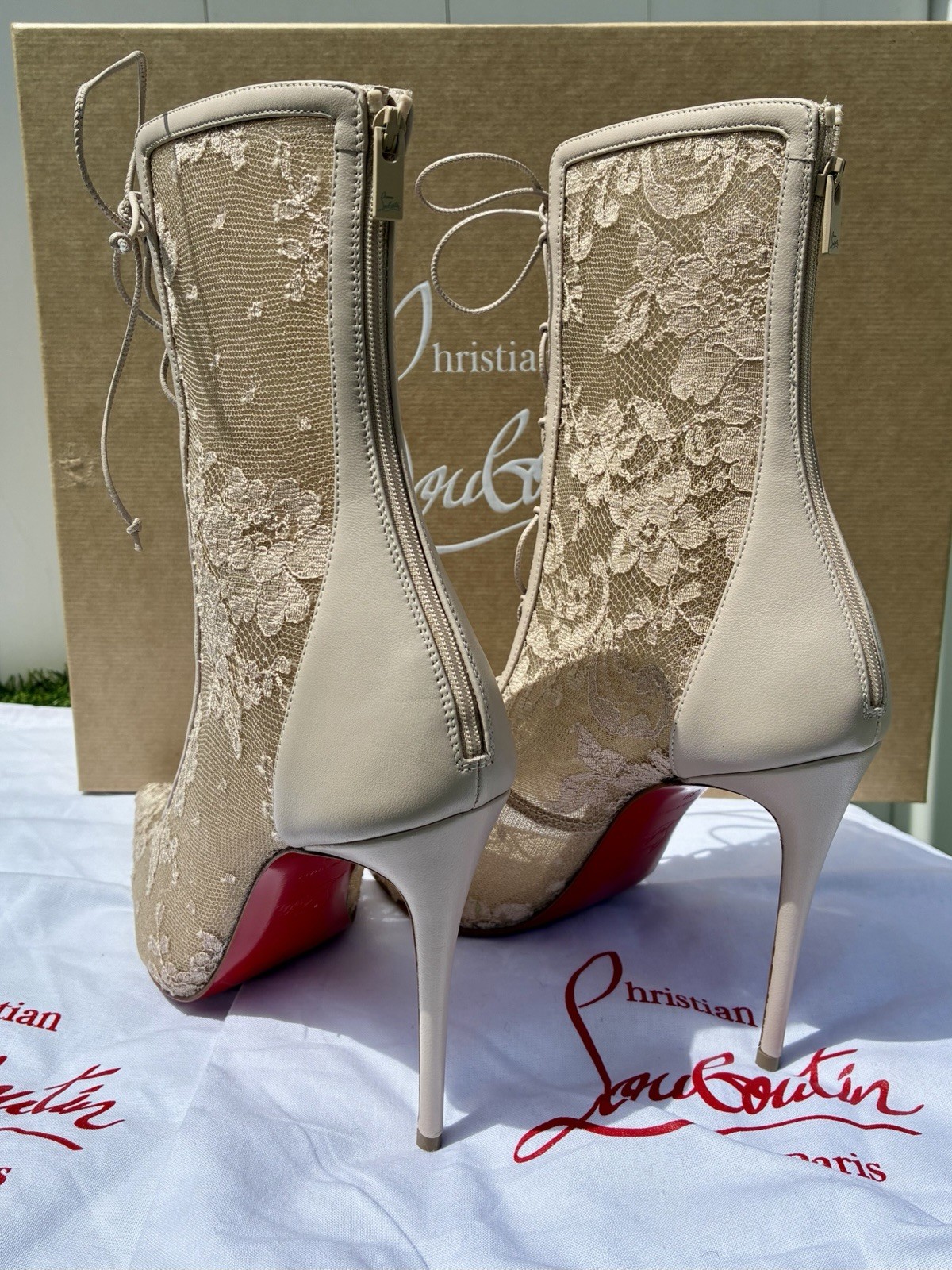 CHRISTIAN LOUBOUTIN KM LACE BOOTY 100 CORSET ANKLE STILETTO IVORY BOOTIE SZ 40