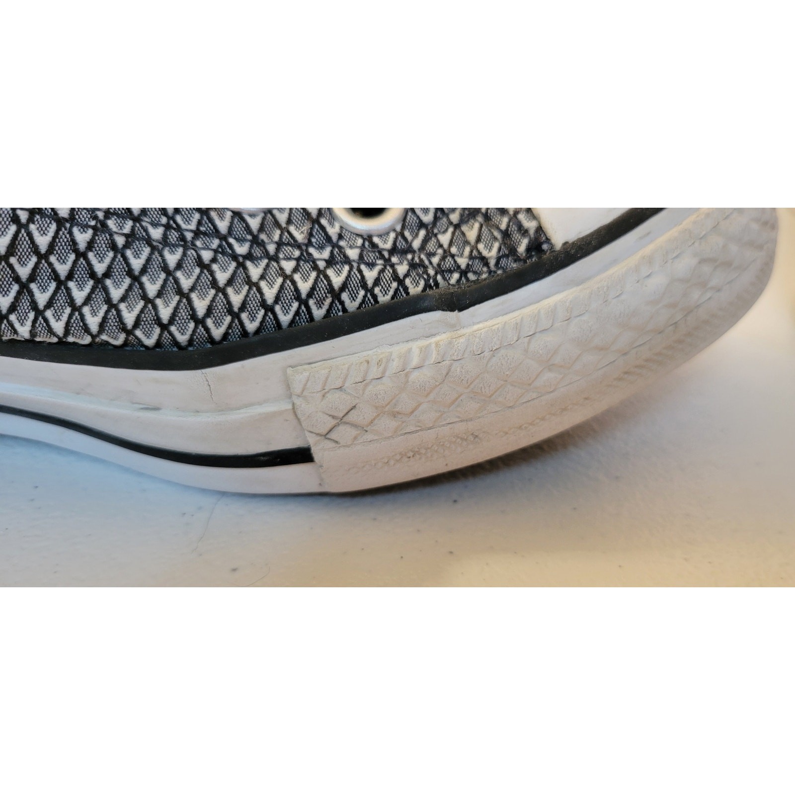 Converse Chuck Taylor All-Star Sneakers Low Top Black White Arrow Womens Size 8
