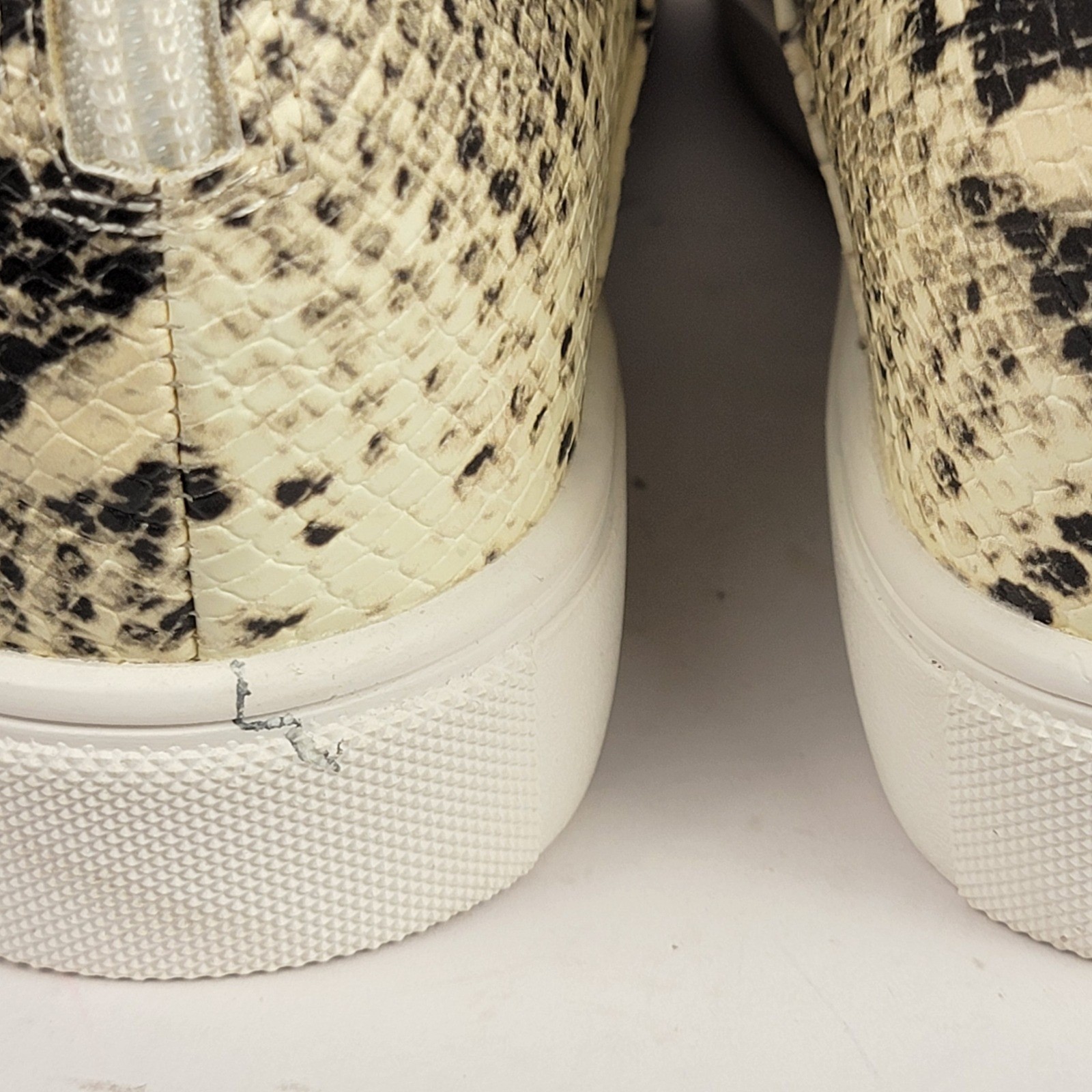 Steve Madden Claud Womens 9 Snakeskin Wedge Sneakers Streetwear Casual Shoe