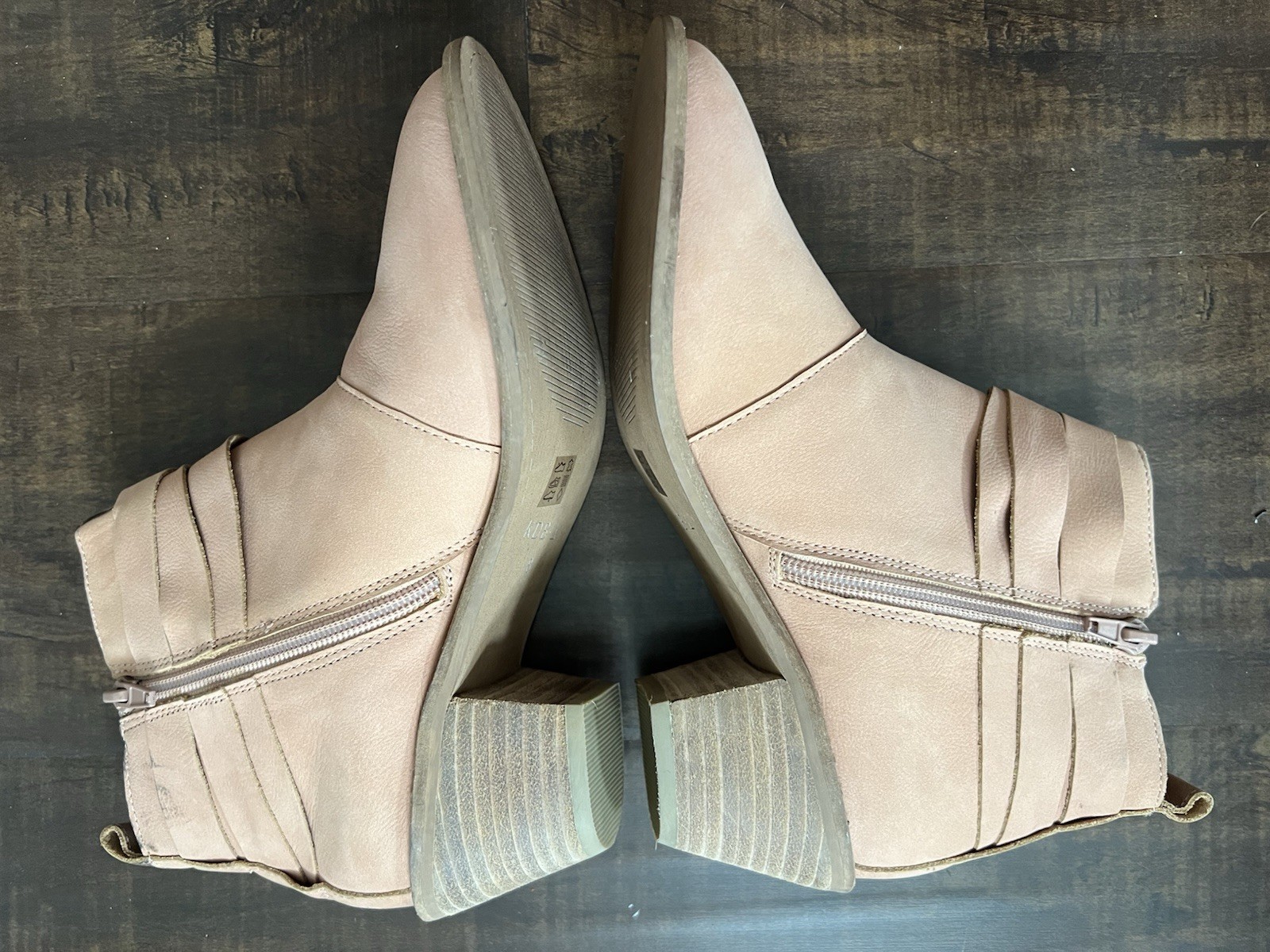 NEW Kelsi Dagger Brooklyn Women’s Kingston Ankle Booties Bow Leather Suede sz 8
