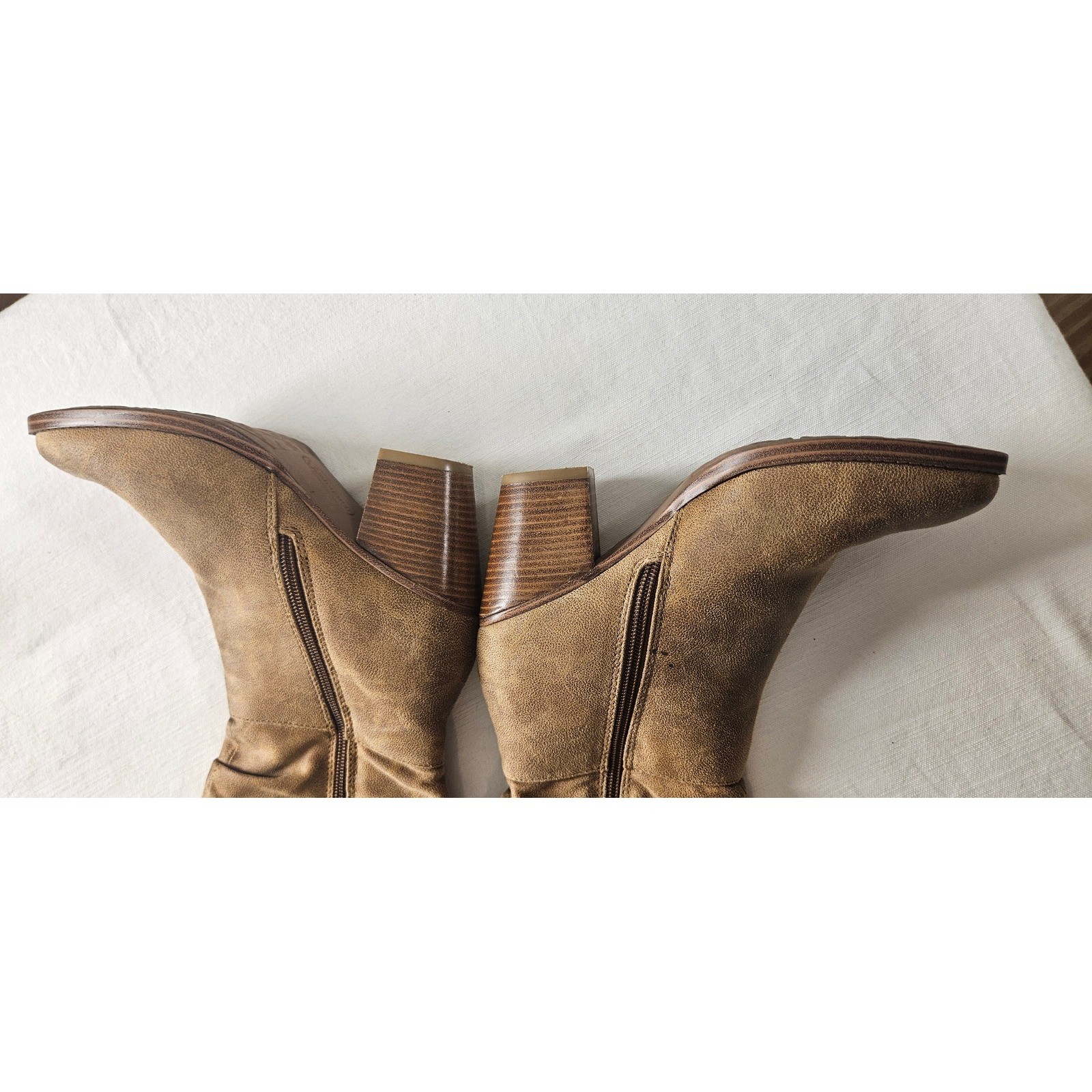 Baretraps Cheyenne Tan Brown Slouchy Mid Calf Buckle Block Heel Boots Womens 6M