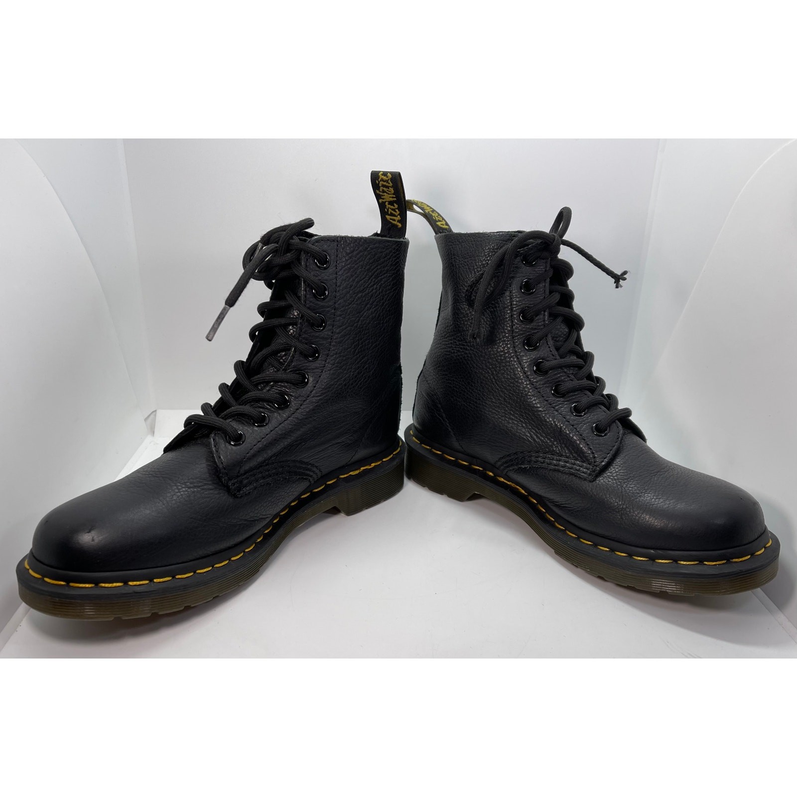 Dr Martens 1460 W7 Pascal Virginia Leather Lug Sole Combat 8 Eye Boots 13512006