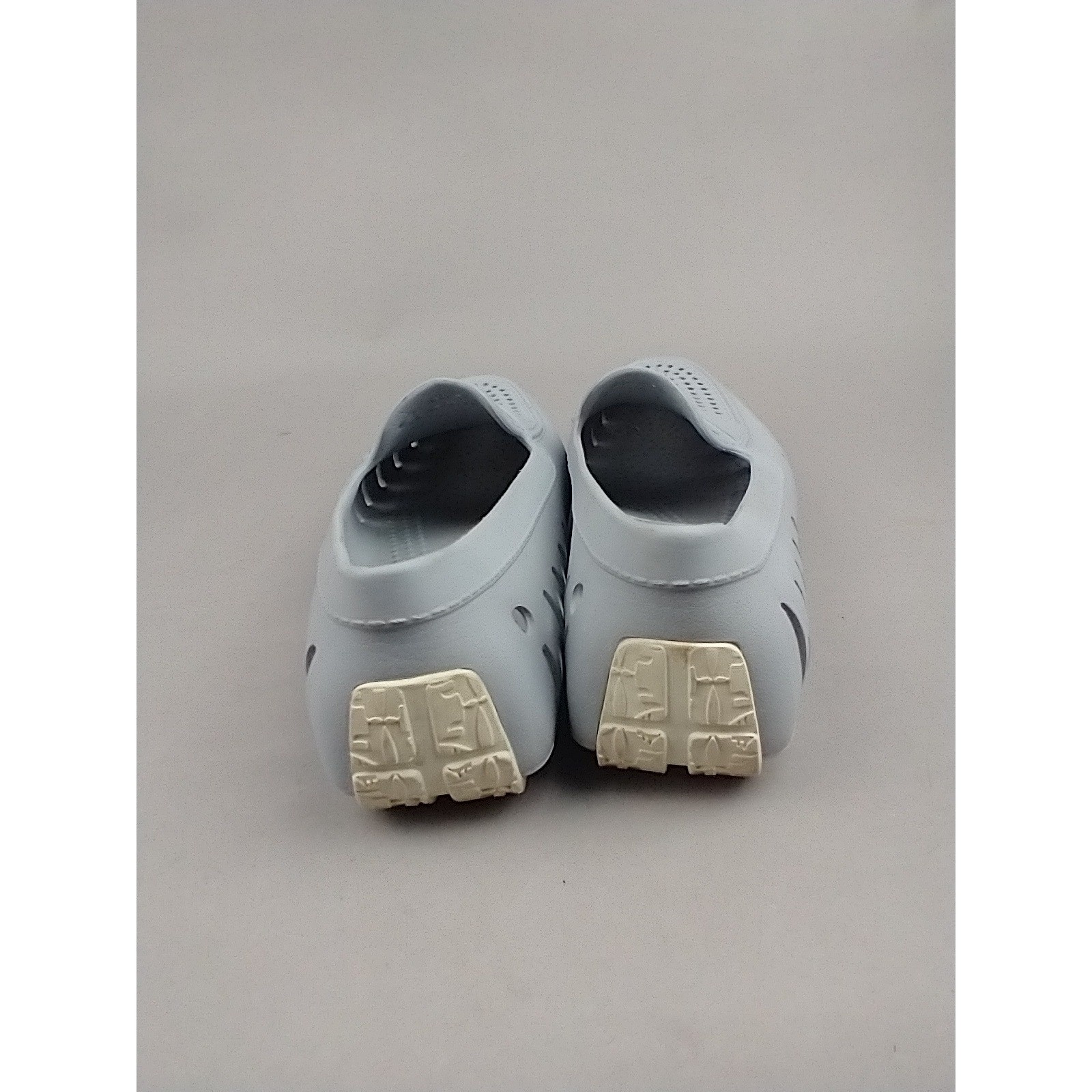 Floafers Country Club Driver Women 10 Light Grey Waterproof EVA Foam Loafers