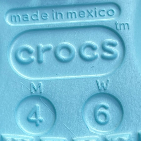 Crocs Classic Clog Womens Size 6 Blue Beach Walking Outdoor Slip On Sandals
