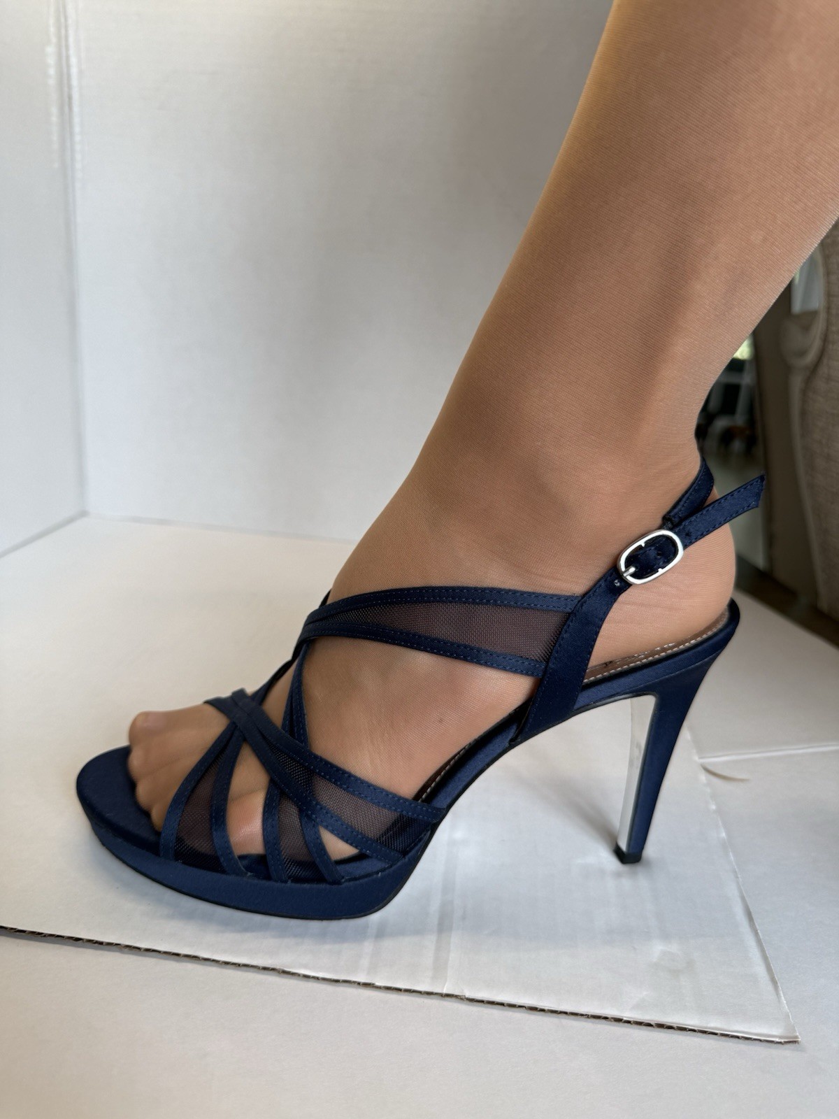 Adrianna Papell Navy Satin Strappy Heels Buckle Open Toe Adjustable Strap 9.5