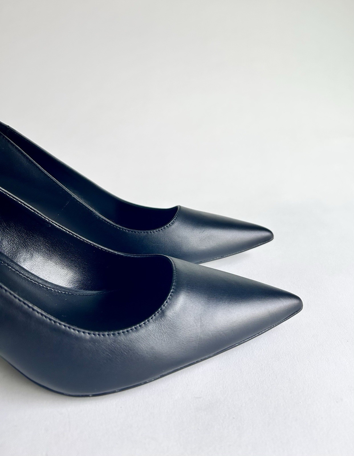 Michael Kors Black Man Made Leather Point Toe Classic Heels size 11