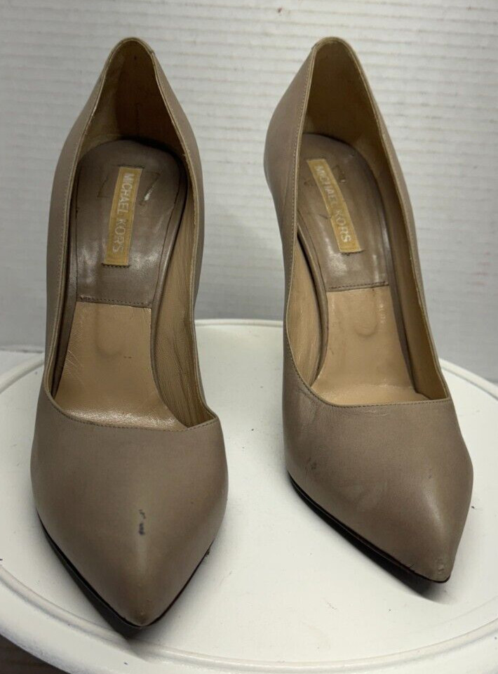 Michael Kors Stiletto Pumps Beige Leather Womens 38 7 Made in Italy 4.25″ Heels