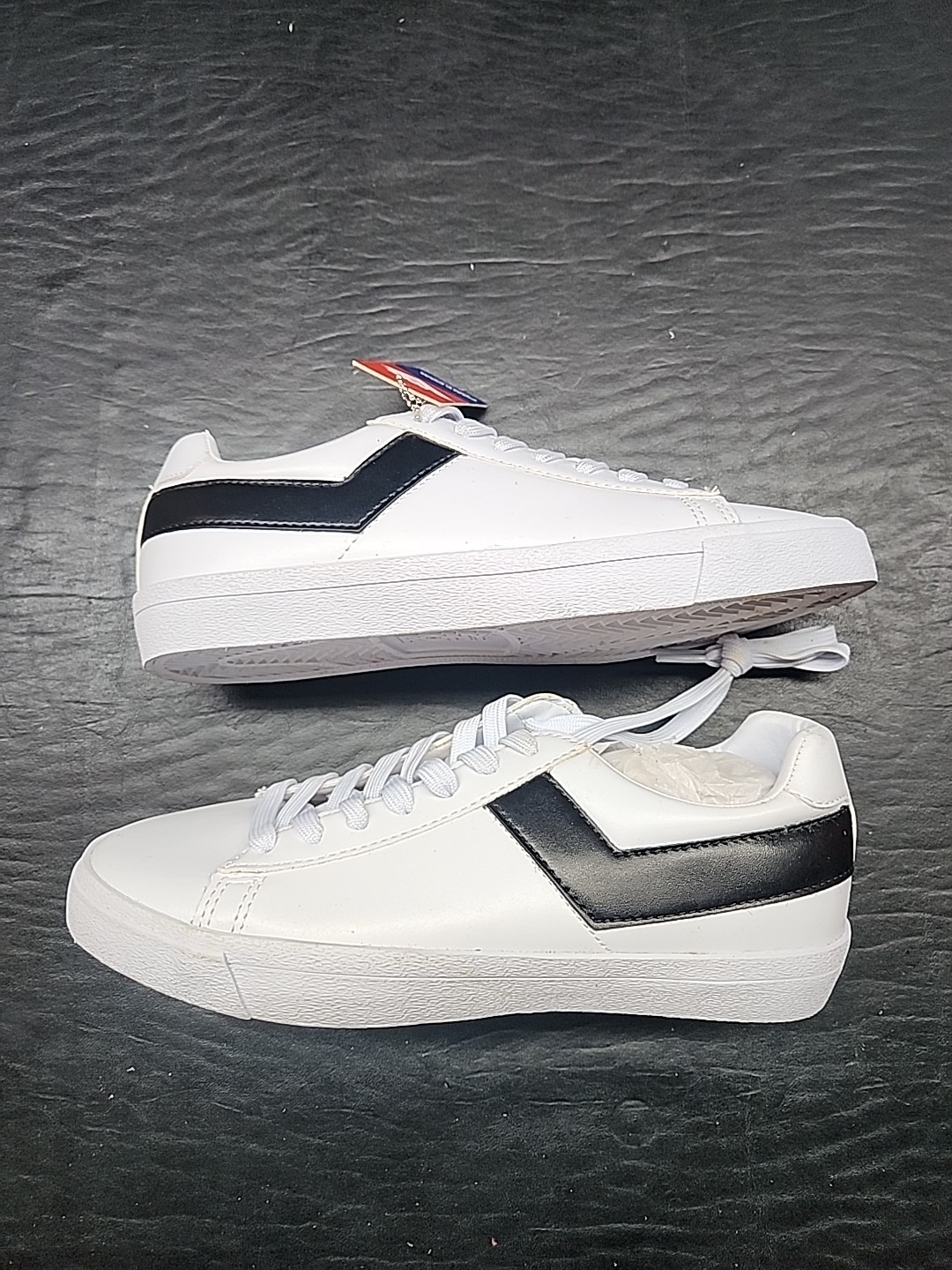 PONY Women’s Size 7 Top Star Low Top Core Chevron Retro Shoes White/Black. NoBox