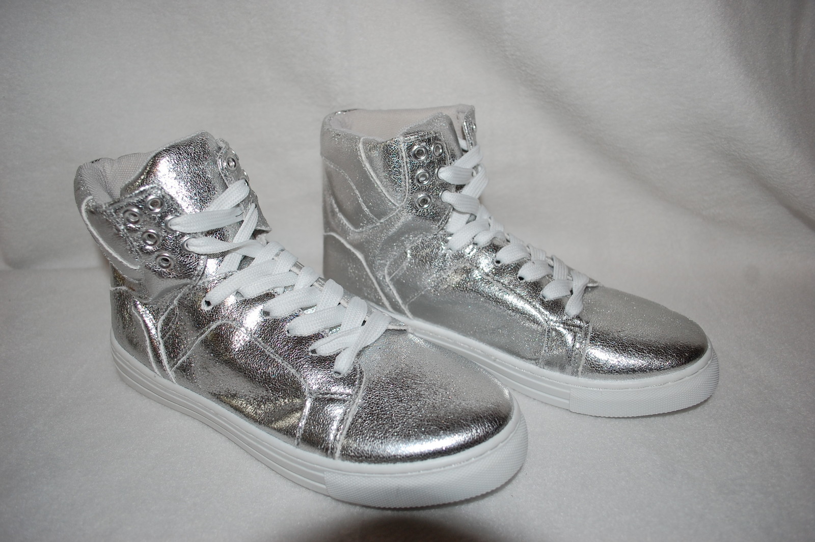 Womens Shoes SHINY METALLIC SILVER HIGH TOPS Lace Up Fashion Sneakers 6 7 8 9 10