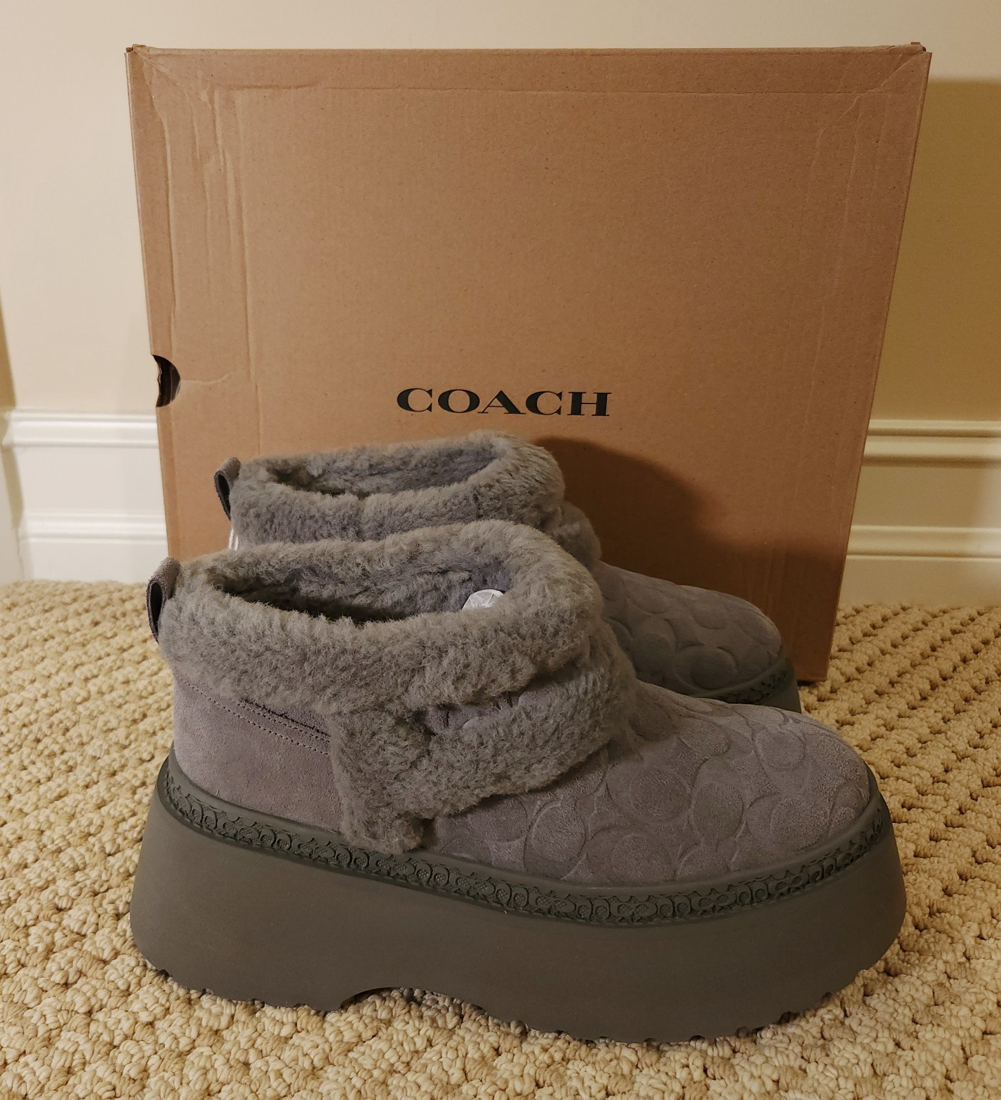 Coach | Women’s 9 B Christina Signature Shearling 2.5″ Platform Grey Booties NEW