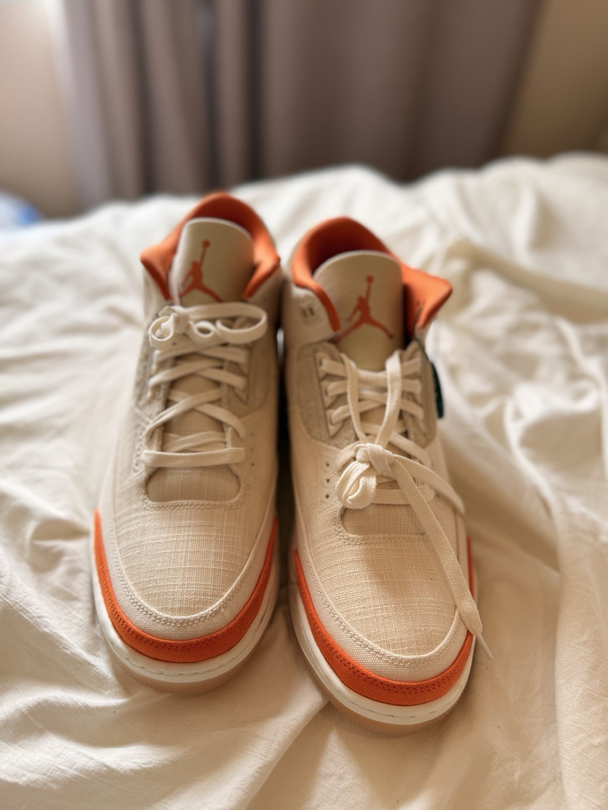 Jordan Air Jordan 3 Retro TEX Starfish Beige/Orange Mid Top Sneaker IH7694-200