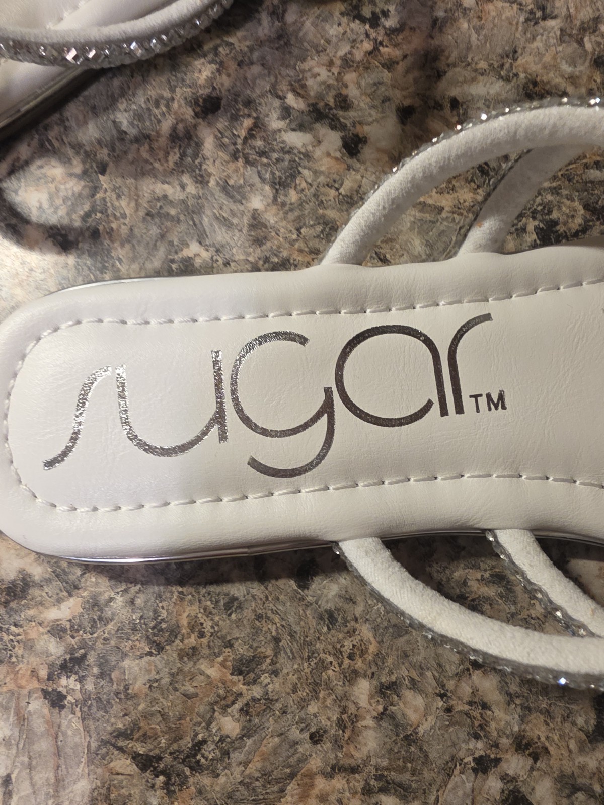 Sugar DAYDREAMER Womens Sandal in White w Micro Rhinestones sz 8-1/2 M (NIB)
