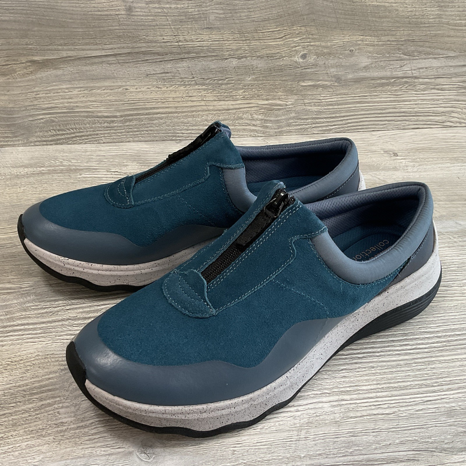 Clarks Jaunt Way Casual Slip-on Sneaker Shoes Blue Suede Women’s Size 11 M NEW