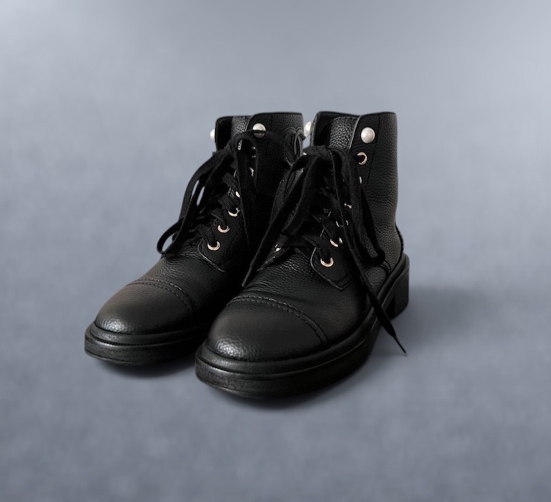 Chanel Combat Boots Black Grained Leather Pearl Logo EU 38 US 7.5 Made in Italy