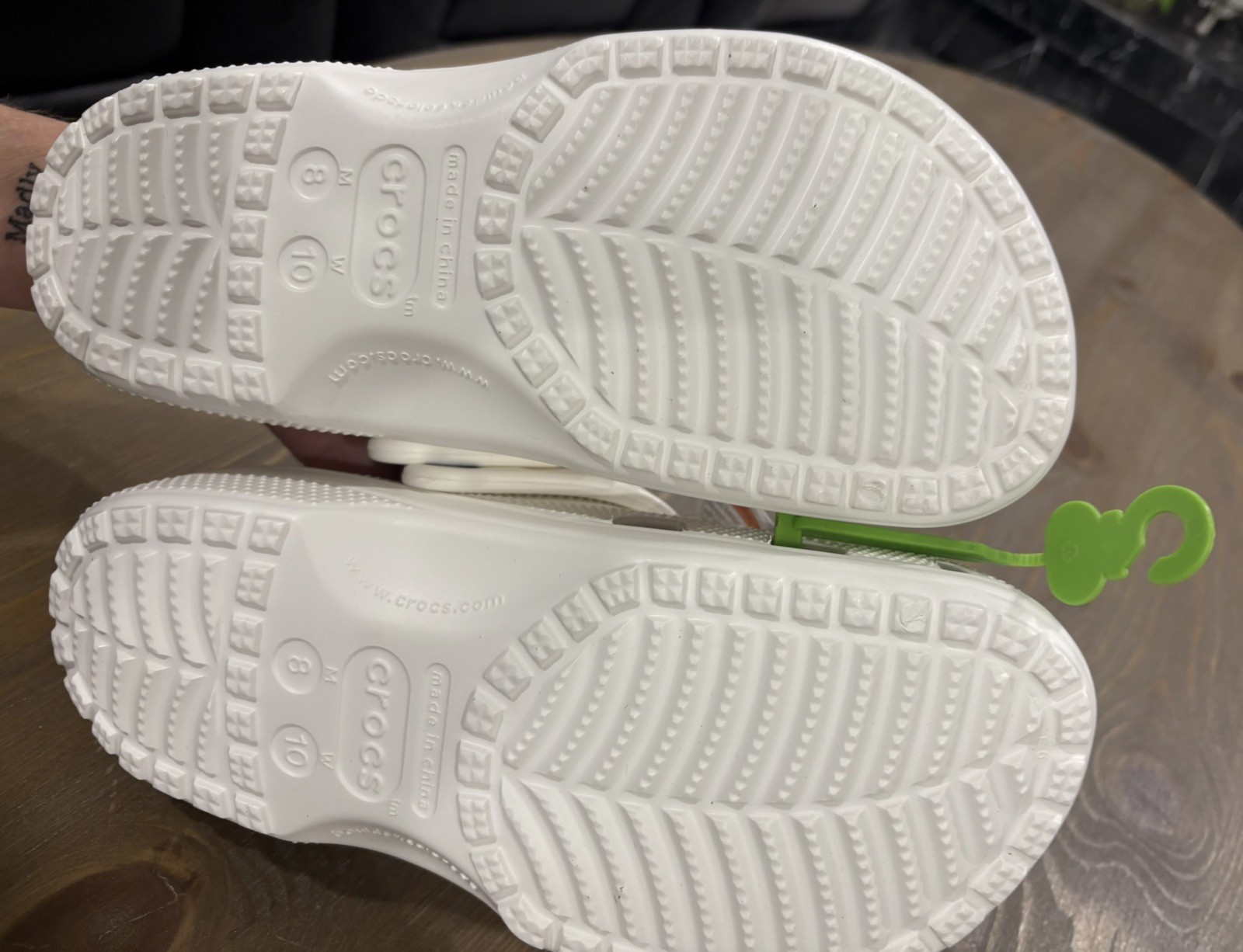 New Crocs Unisex Adult Lightweight Classic Clogs White Size 8 Men/10 Women