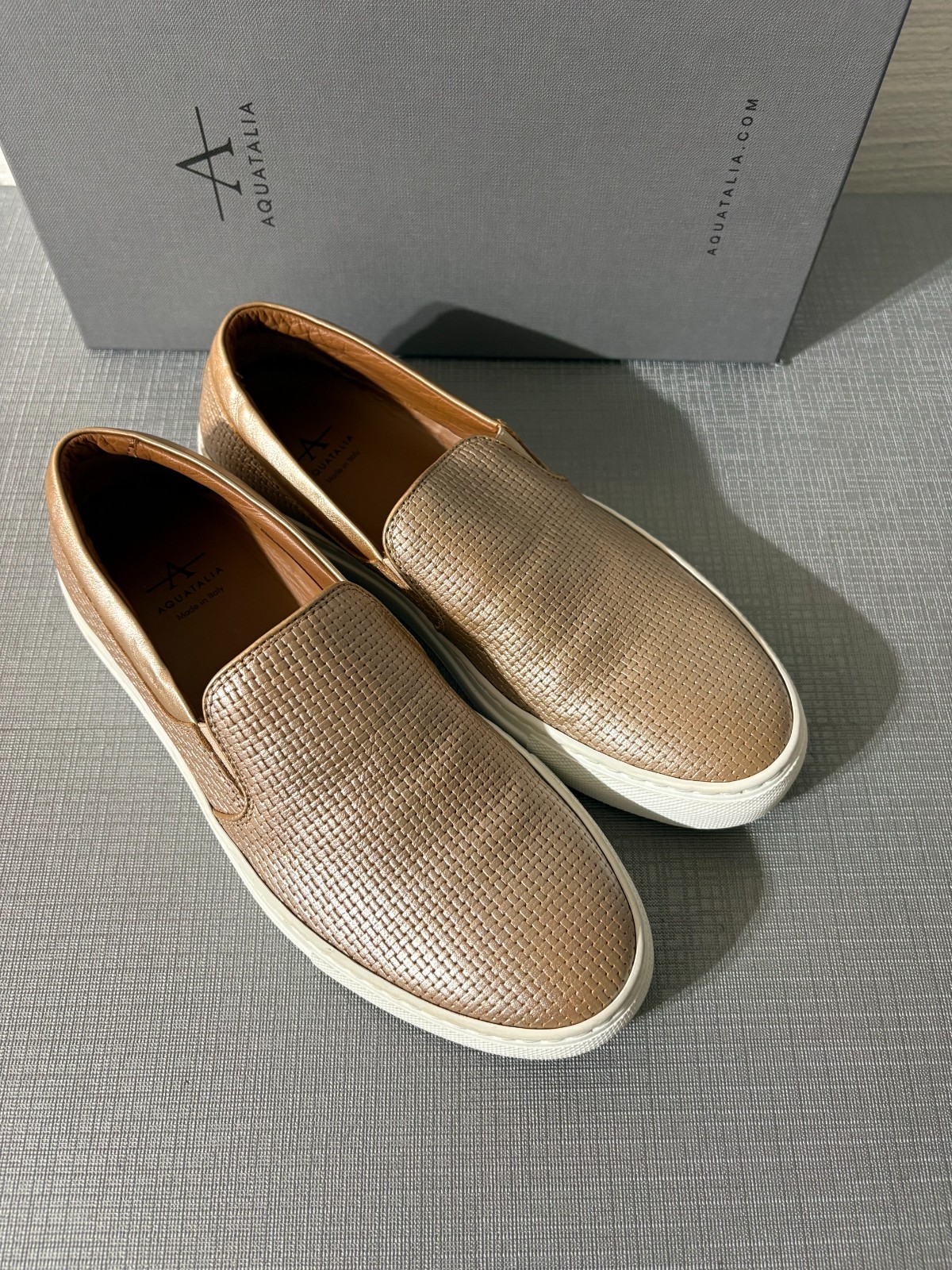 Aquatalia Alisha Basket-weave embossed leather Slip-on Sneaker MSRP$495 ITALY ma