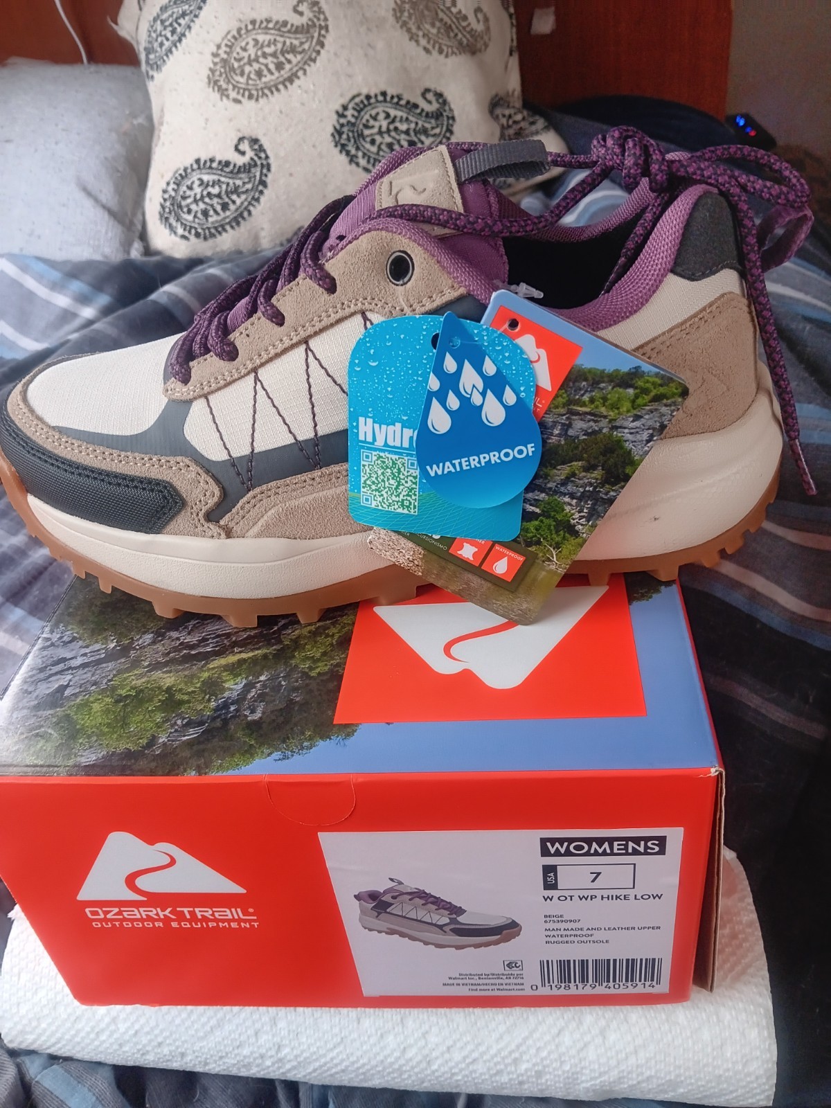 NEW Ozark Trail Womens Shoes Sz 7 Lace Up Low Hiker Sneakers Shoe Waterproof