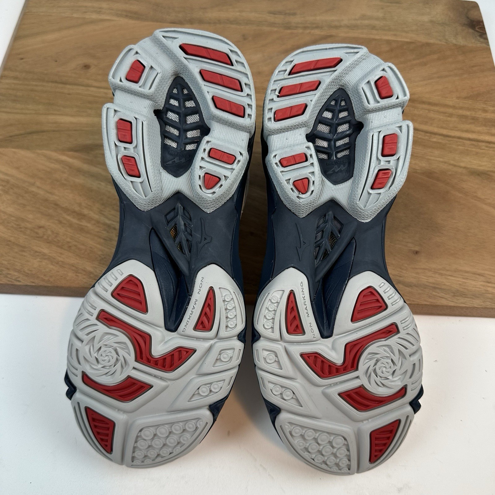 New Women Mizuno Wave Lightning Z4 Volleyball Sneakers Shoes Size 6 M